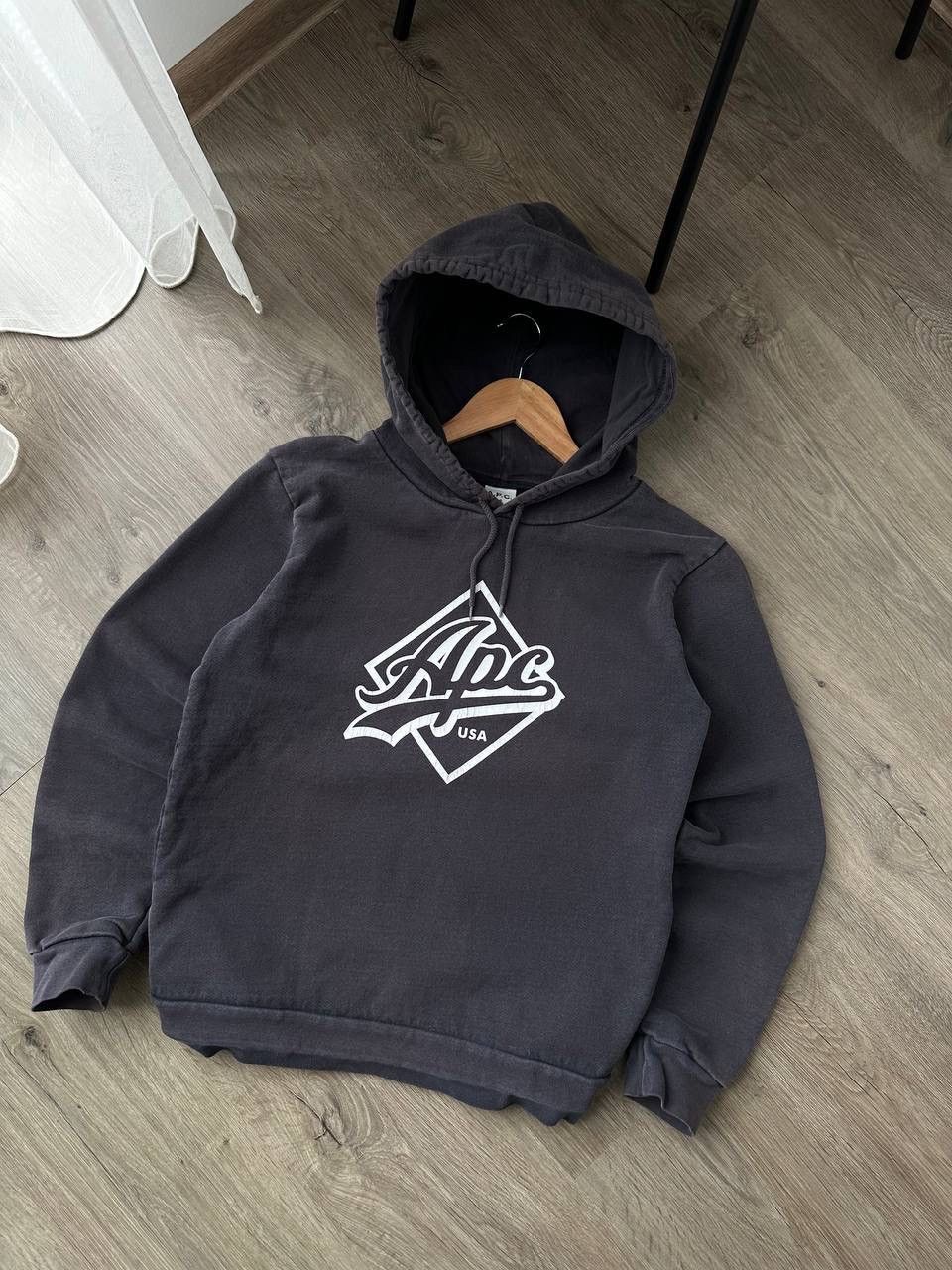 A.P.C. Vintage A.P.C. U.S. Faded Style Hoodie Black Graphic Logo Size US S / EU 44-46 / 1 - 7 Thumbnail