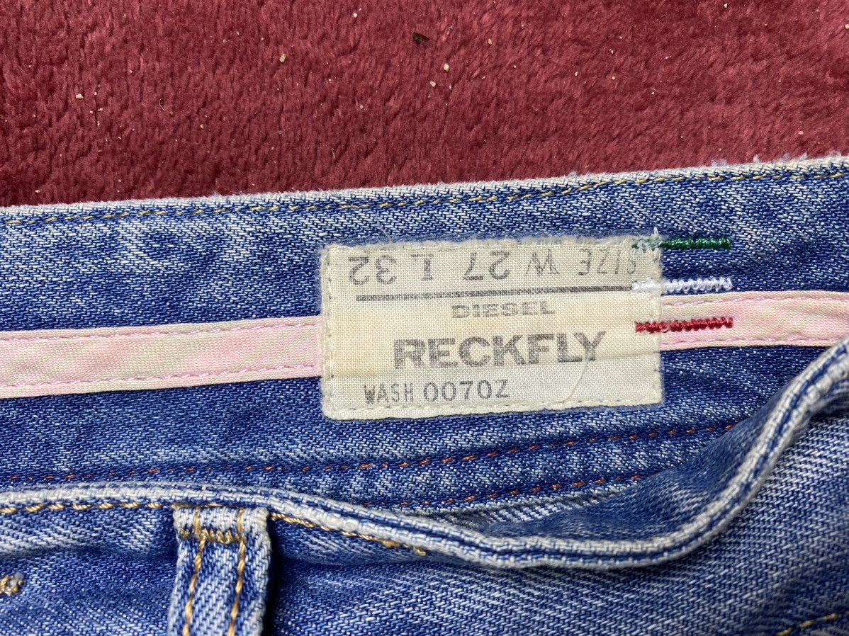Diesel × Vintage Vintage Diesel Reckfly Faded Denim Jeans Size 28" / US 6 / IT 42 - 11 Thumbnail