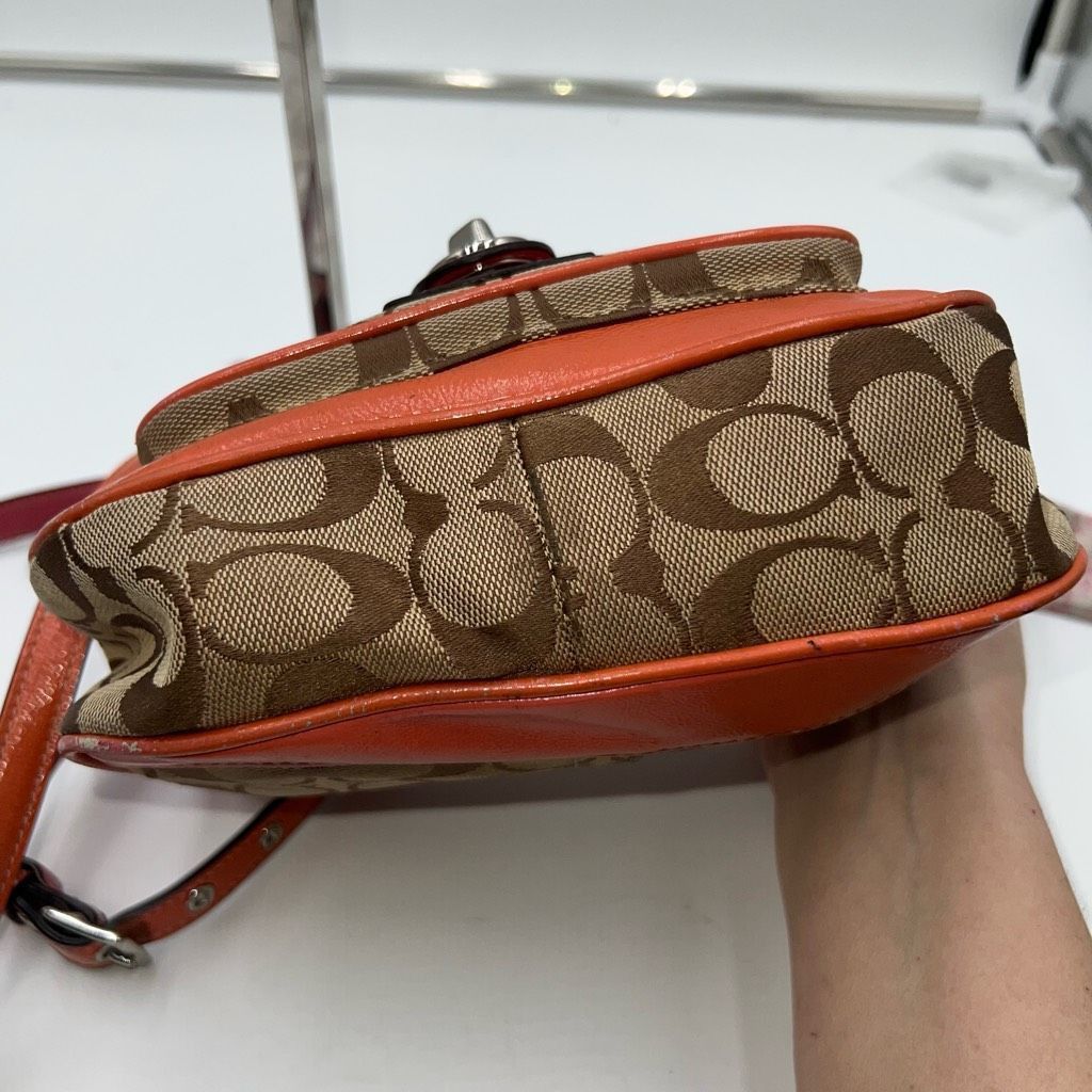 Coach Coach Legacy Signature Canvas Crossbody Bag with a turn-lock Size ONE SIZE - 8 Thumbnail