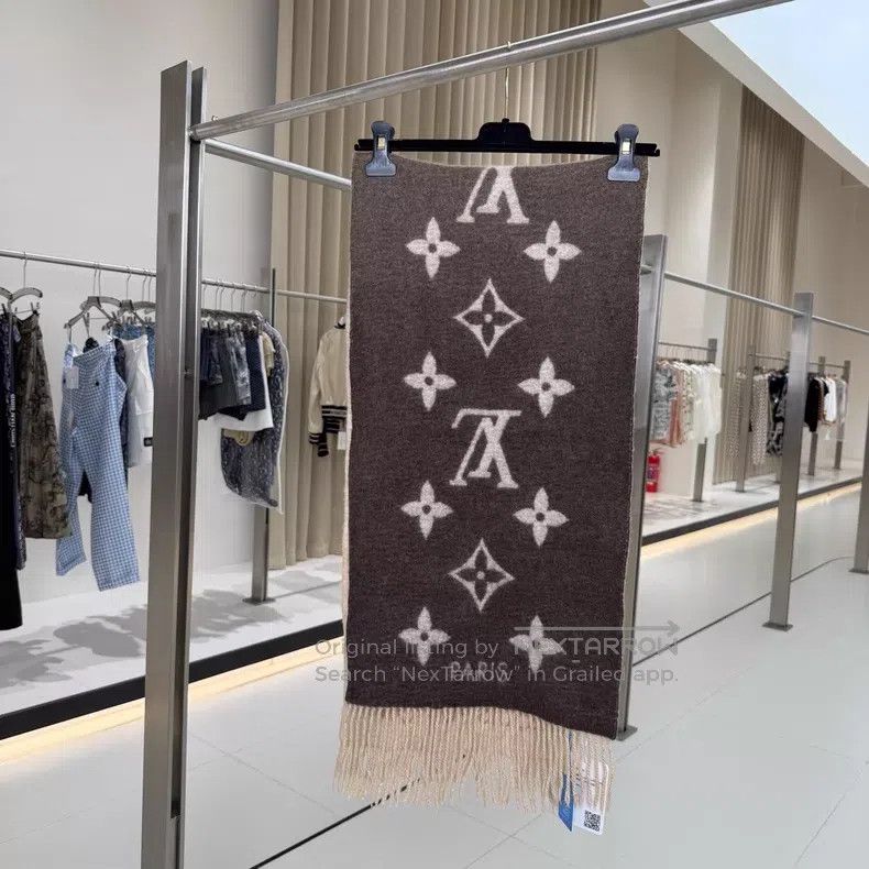Louis Vuitton Louis Vuitton Brown coffee gradient full print cashmere sc Size ONE SIZE - 2 Thumbnail
