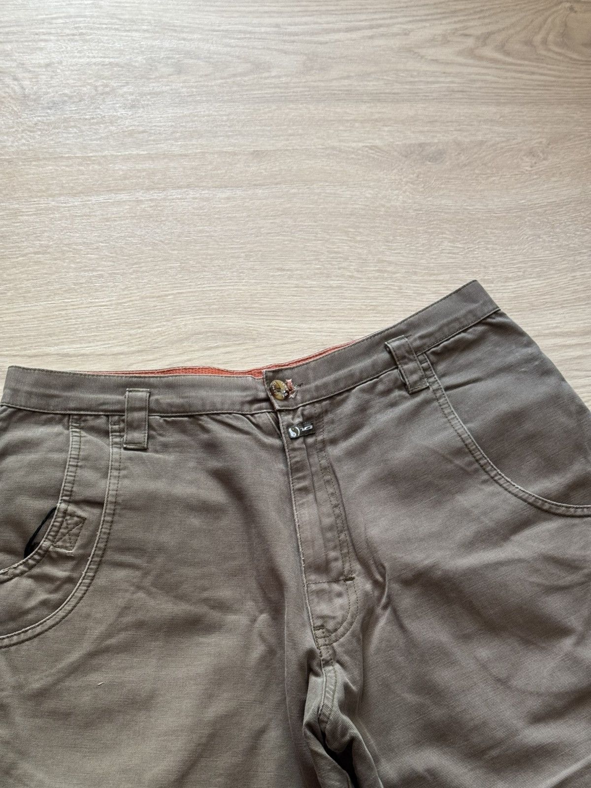 Man Made In Australia Vintage T&C Surf Australia Sunfaded Baggy Distressed Shorts Size US 33 - 2 Thumbnail