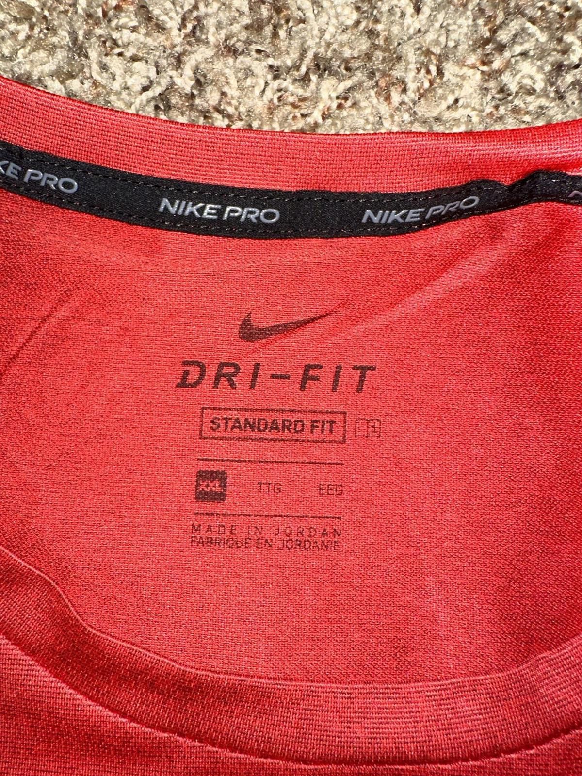 Nike Nike Pro Men's Dri-Fit Short Sleeve Training Shirt Size US XXL / EU 58 / 5 - 2 Thumbnail
