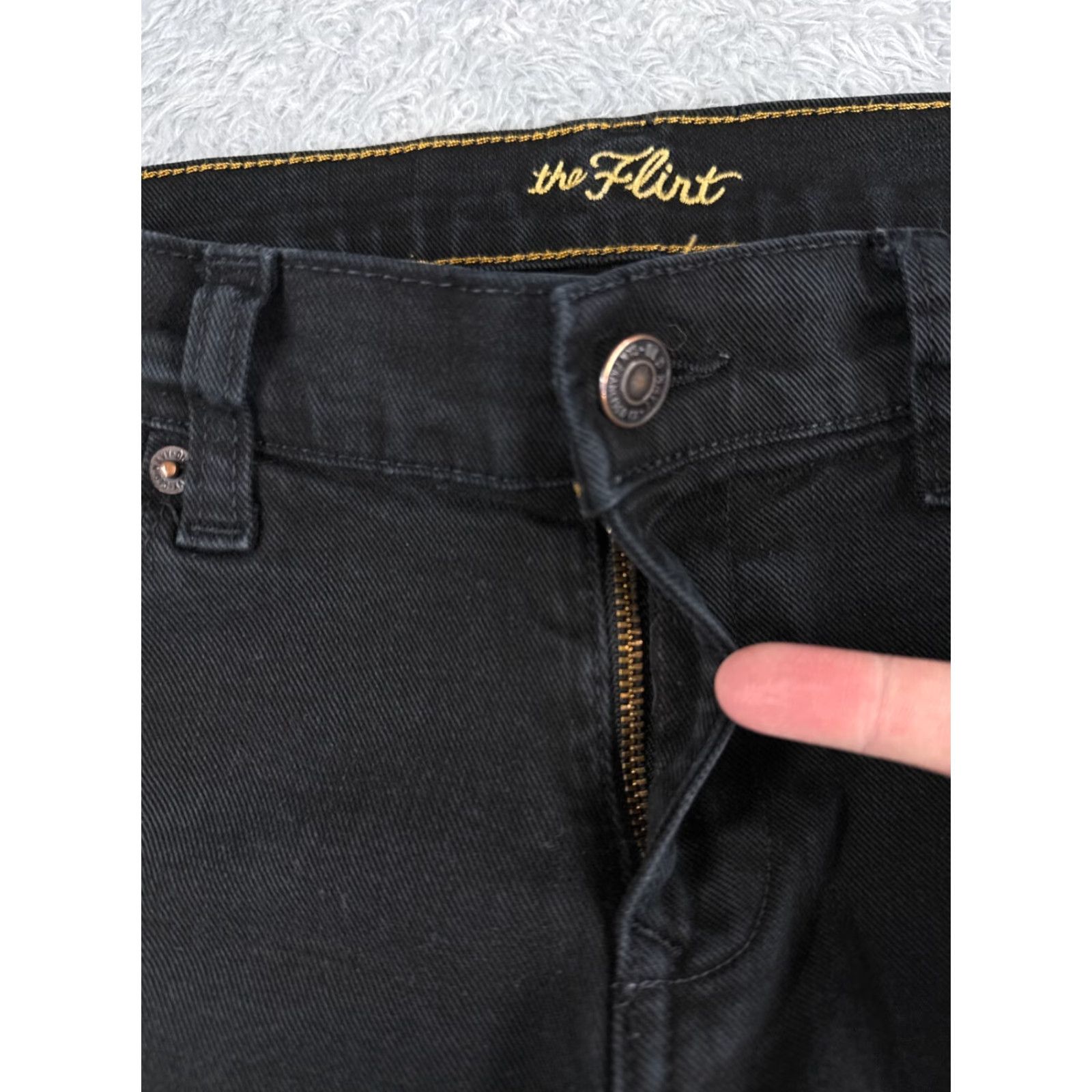 Old Navy Old Navy Jeans Bootcut Womens 6 Black Denim Cotton Mid 30x28 5-Pocket Stretch Slimming Regular Comfortable Size 28" / US 6 / IT 42 - 5 Thumbnail