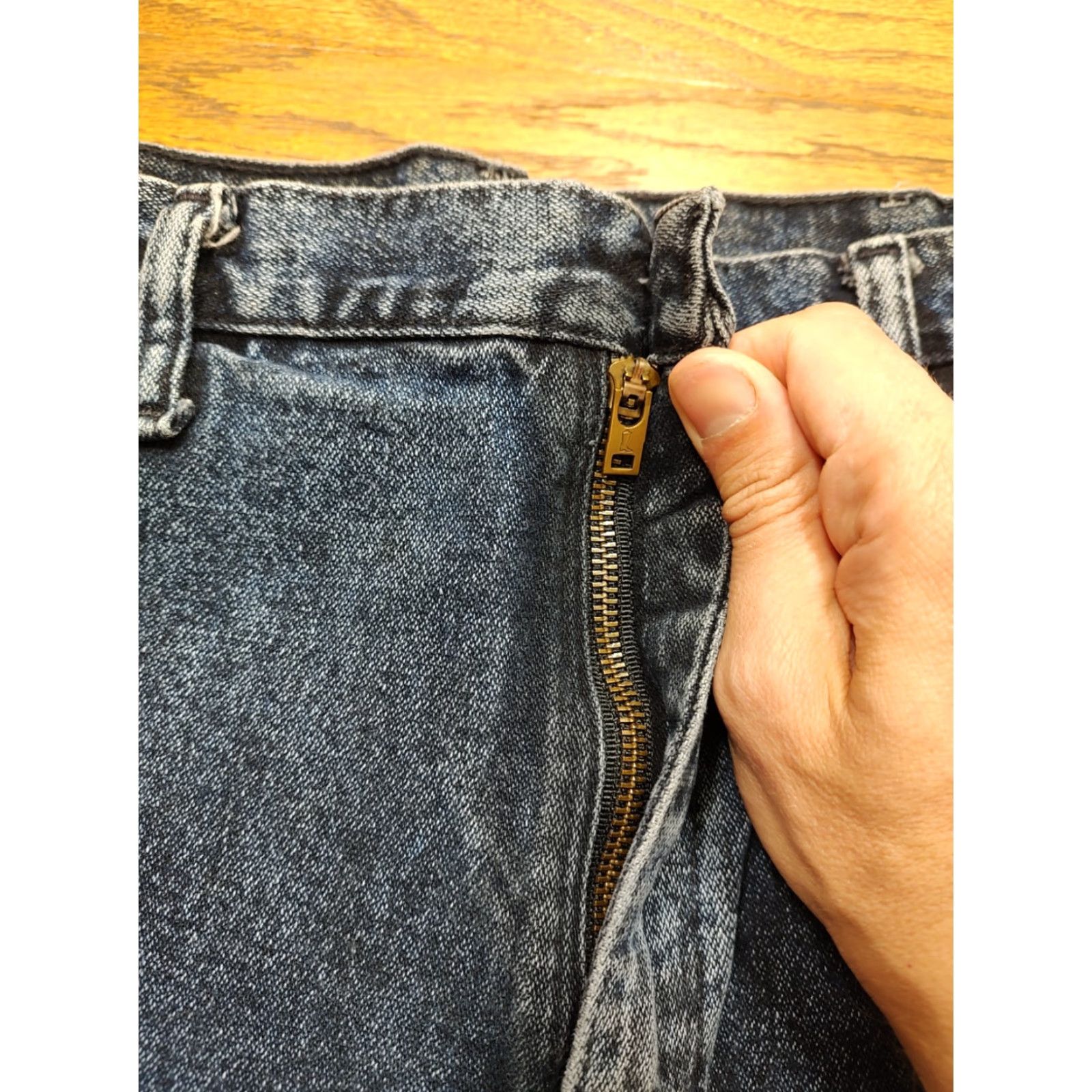 Wrangler VINTAGE Wrangler 13MWZ Jeans Bootcut Denim Blue 35x34 USA Mens Regular 5-Pocket Distressed Size US 35 - 6 Thumbnail