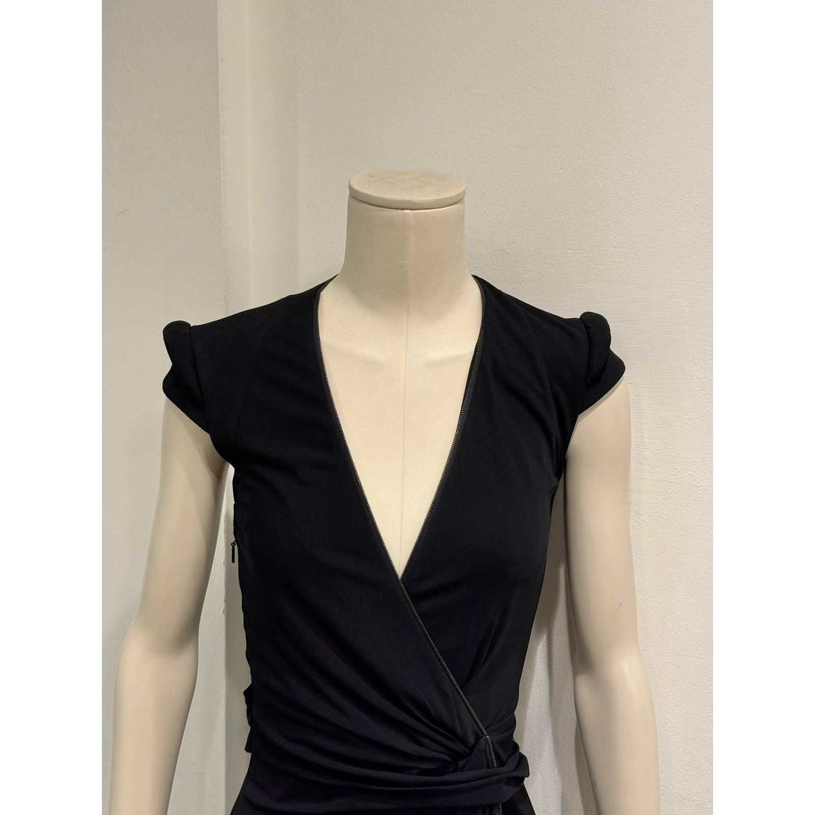 Gucci 2009 Gucci full zipper dress Size S / US 4 / IT 40 - 5 Thumbnail
