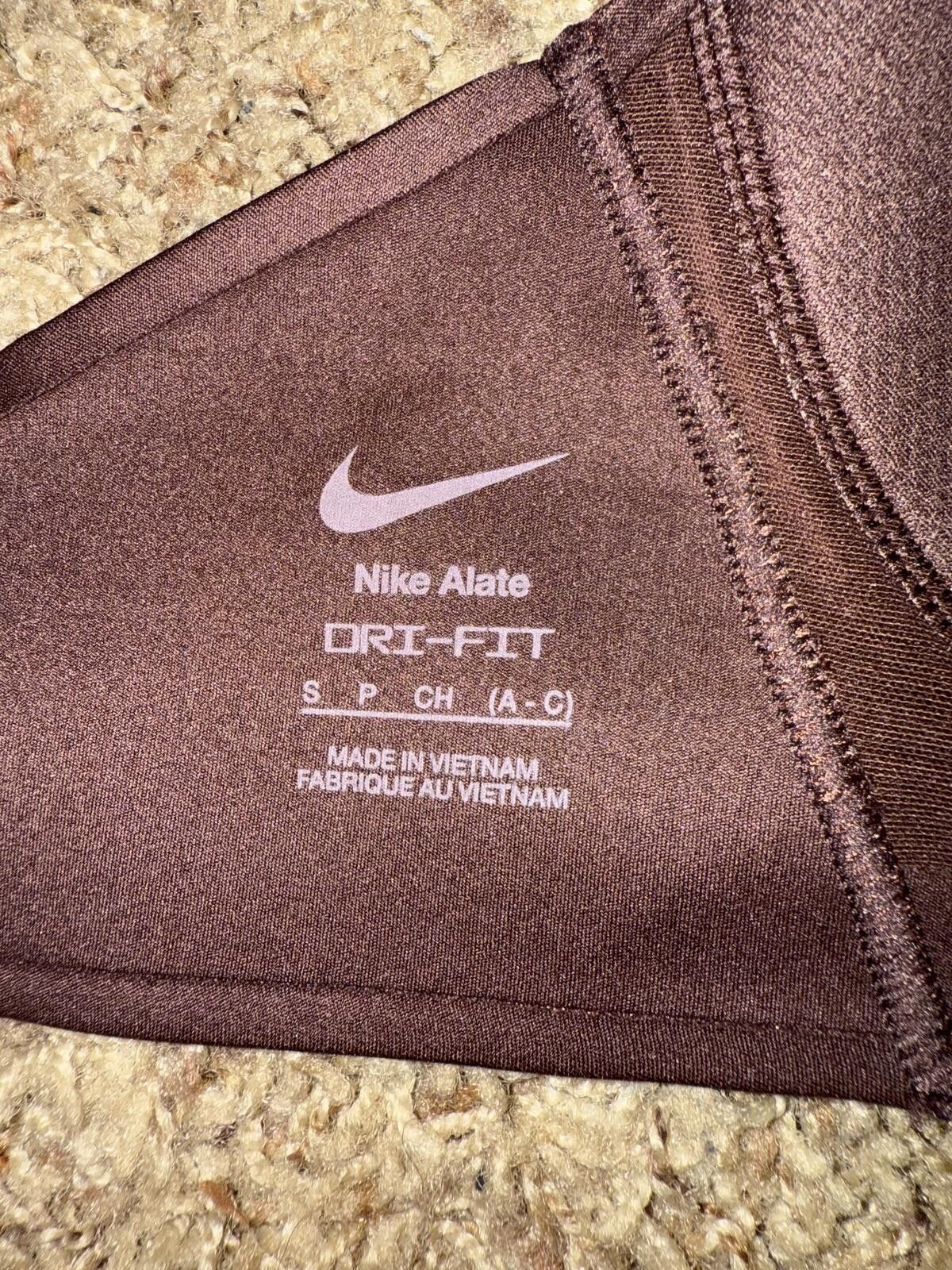 Nike Nike Alate Women's Light-Support Convertible Sports Bra Size ONE SIZE - 6 Thumbnail