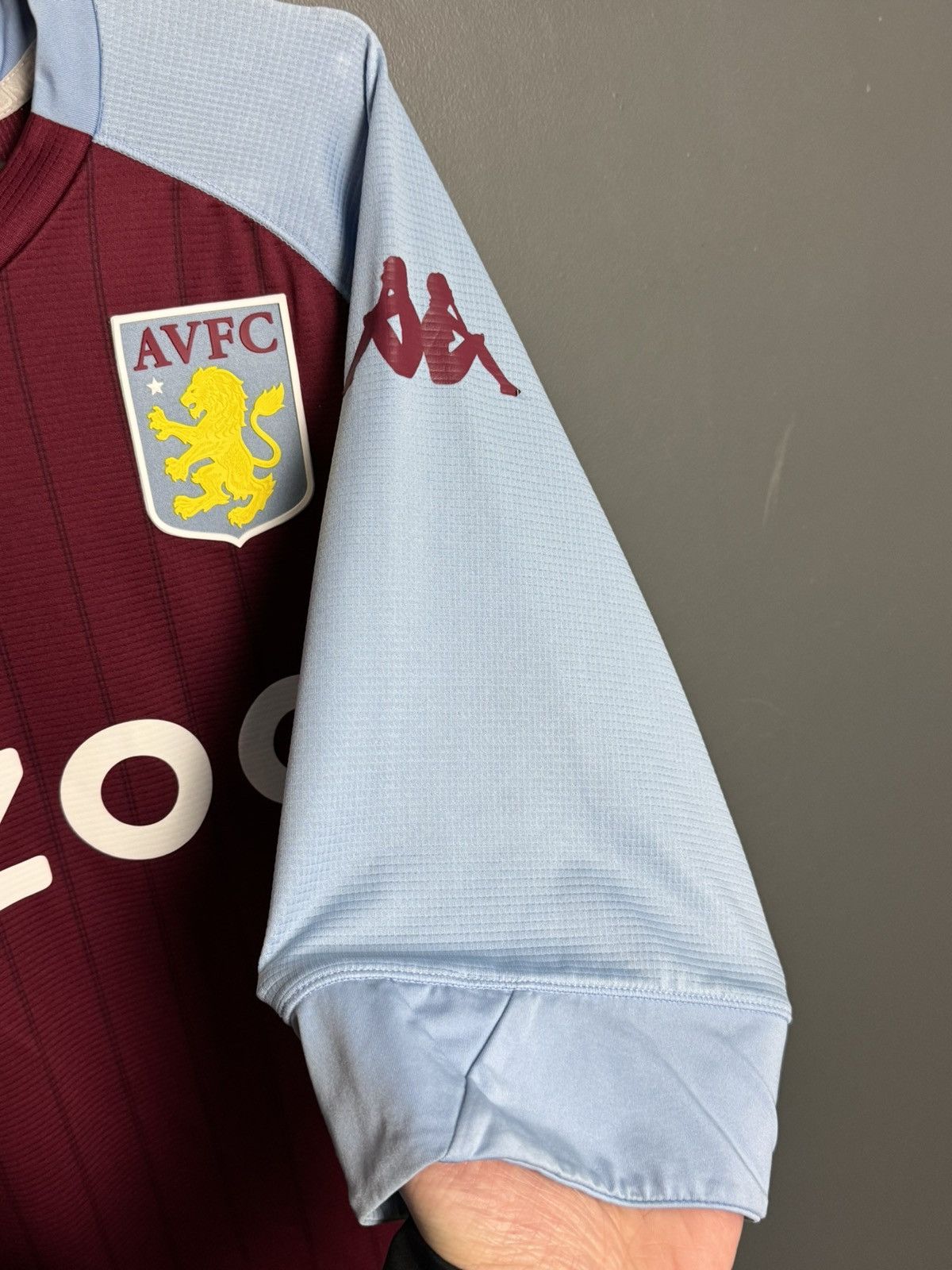 Kappa Aston Villa 20/21 Home Football Jersey Size US L / EU 52-54 / 3 - 5 Thumbnail