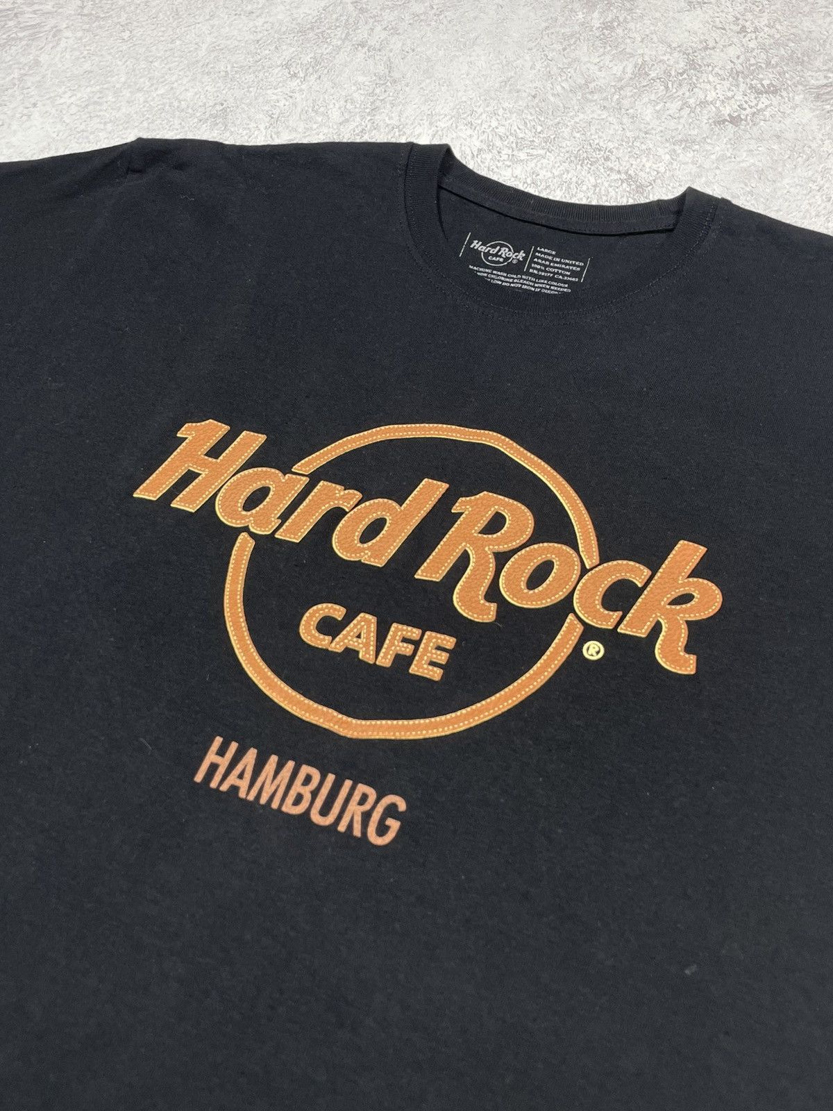 Hard Rock Cafe Hard Rock Cafe Hamburg Vintage T-shirt L Size US L / EU 52-54 / 3 - 2 Thumbnail