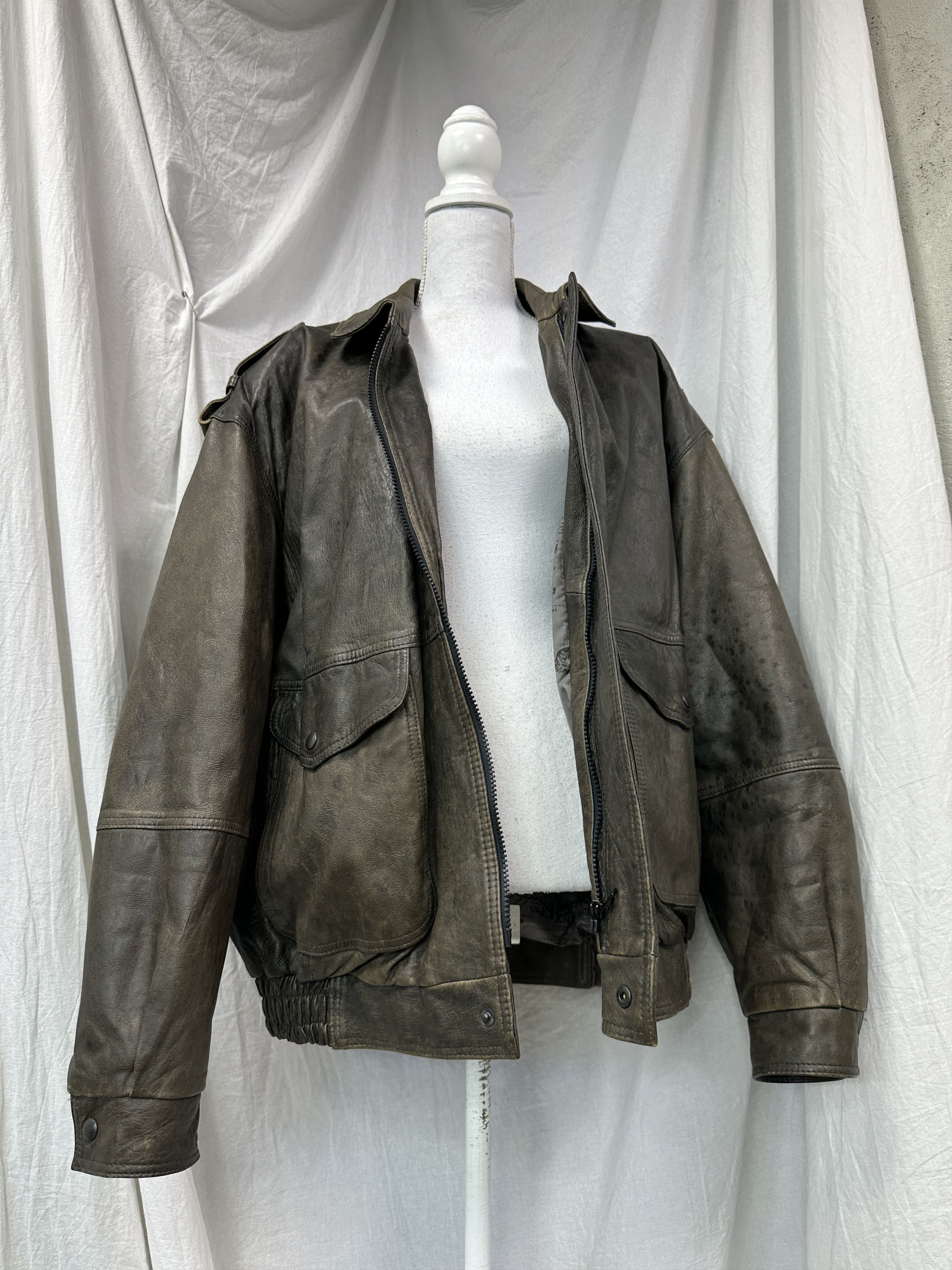 Vintage Vintage Leather Biker Moto Washed Bomber Jacket 80s Size US L / EU 52-54 / 3 - 7 Thumbnail