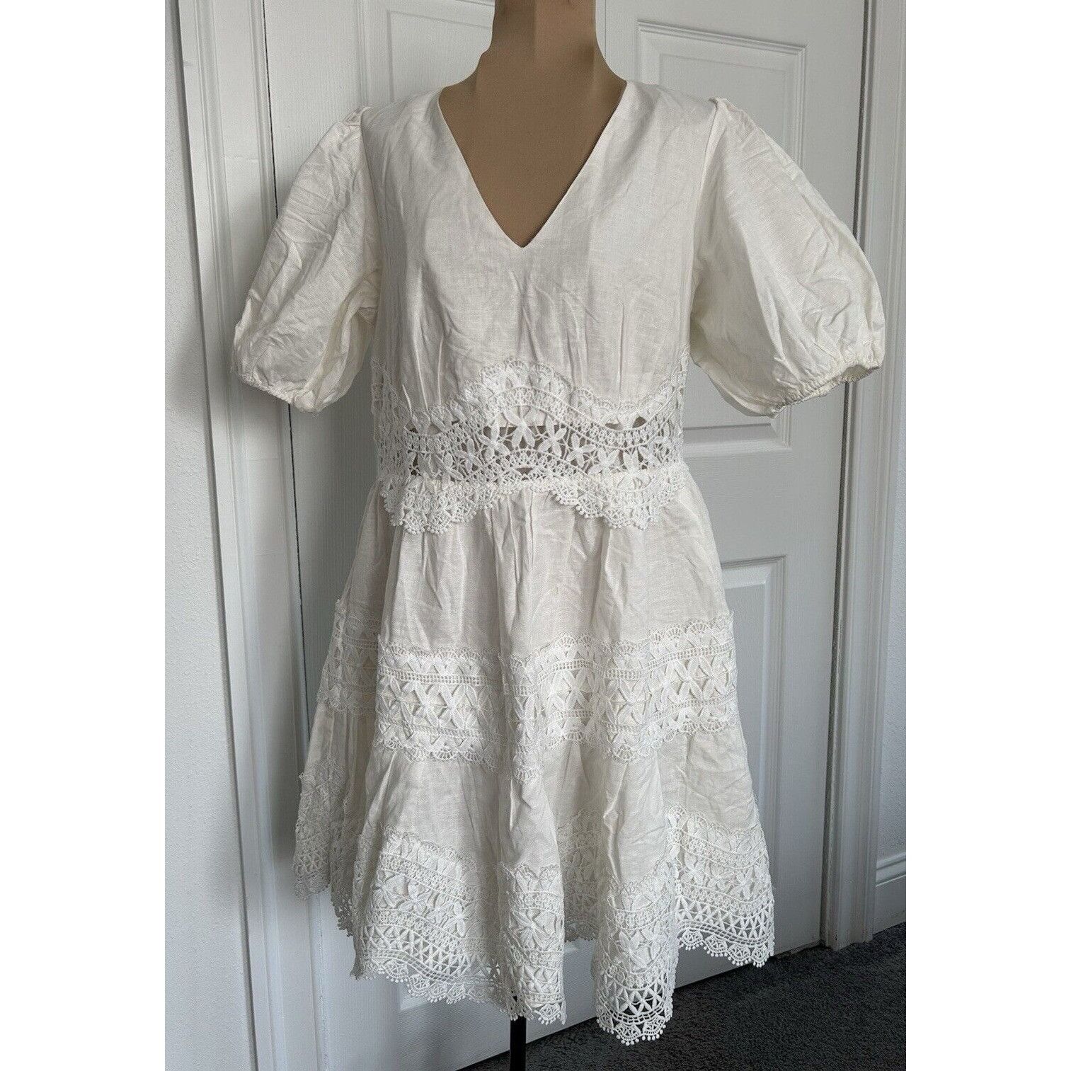 Designer ENDLESS ROSE White Puff Sleeve V-Neck Lace Trim Mini Dress S Size M / US 6-8 / IT 42-44 - 6 Thumbnail
