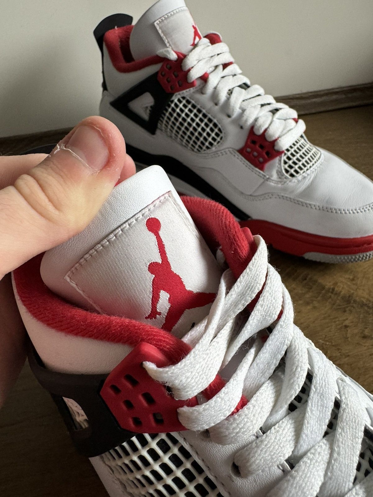 Jordan Brand Jordan 4 Retro Fire Red 2020 Size US 8 / EU 41 - 5 Thumbnail