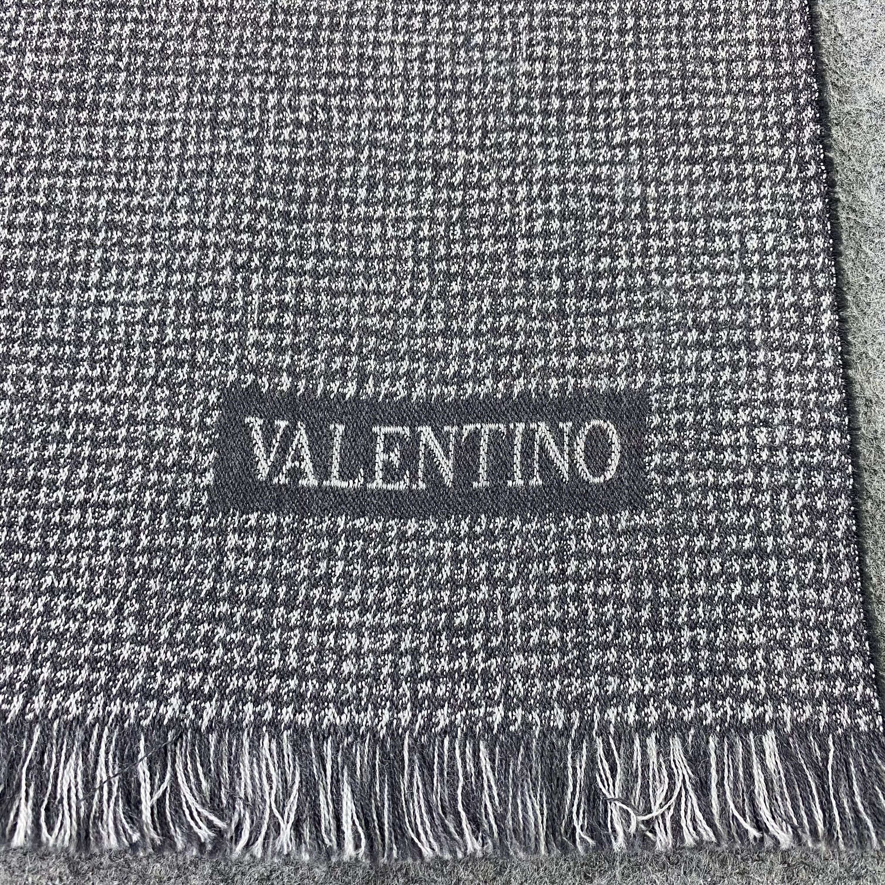 Valentino Valentino Wool Scarf / Muffler / Neckwear T1318 Size ONE SIZE - 5 Thumbnail