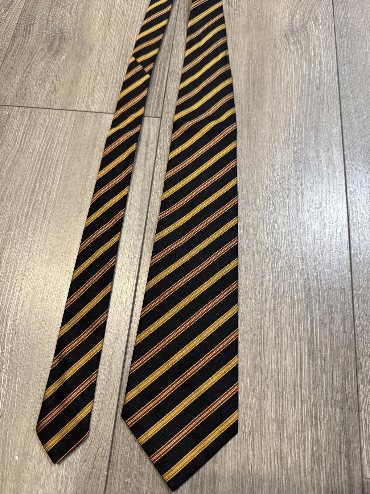 Hugo Boss VTG HUGO BOSS Striped Men's Necktie 100% Silk 55" Size ONE SIZE - 2 Thumbnail