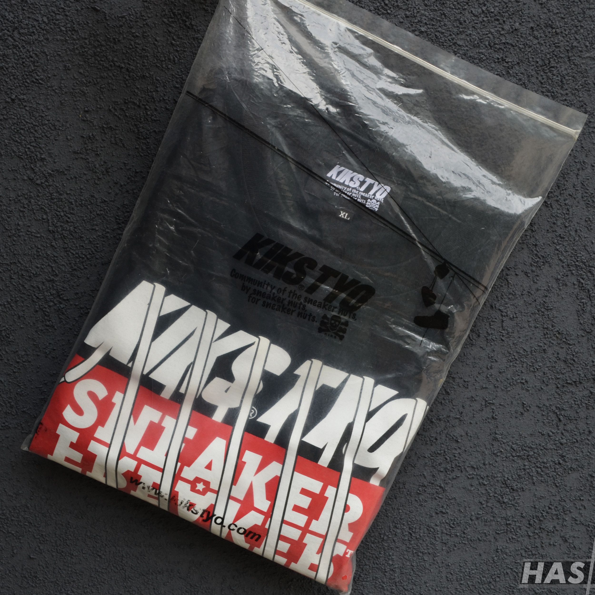 KIKS TYO rare limited tshirt KIKS TYO X SNEAKER FREAKER new Size US XL / EU 56 / 4 - 6 Thumbnail