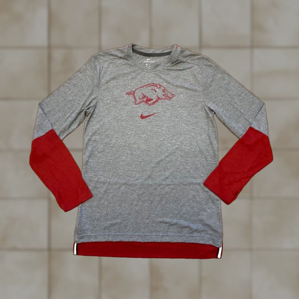 Nike Nike Dri-Fit Arkansas Razorbacks Shirt M Long Sleeve Red Womens Mens Unisex Adult Activewear Size US M / EU 48-50 / 2 - 1 Thumbnail