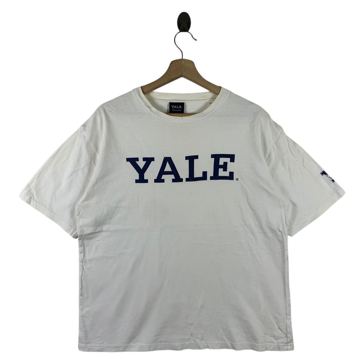 Vintage Vintage 90s YALE University Big spellout tee Size US M / EU 48-50 / 2 - 1 Thumbnail