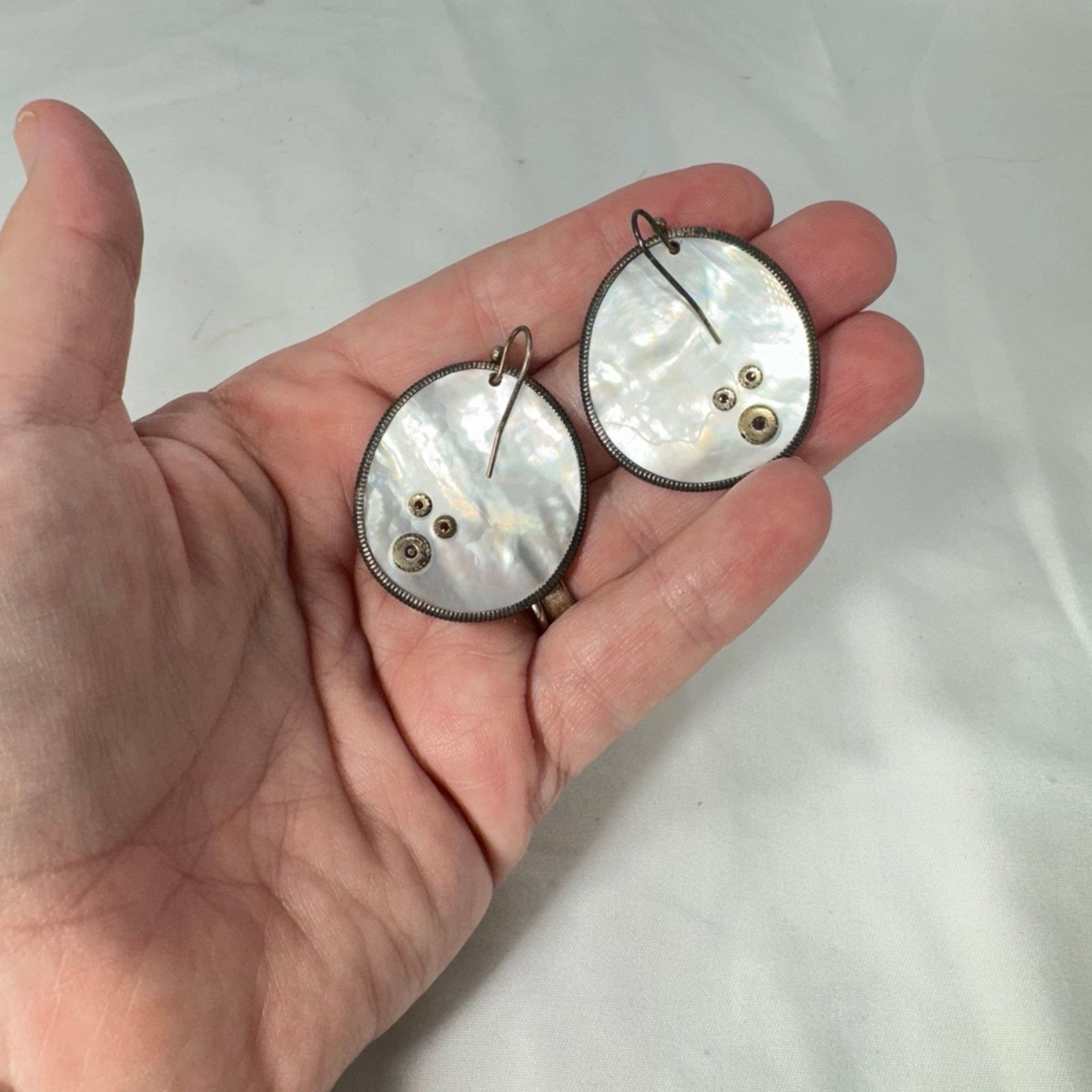 NBDN Nobrandedon VTG Silpada mother of pearl and sterling earrings Size ONE SIZE - 6 Thumbnail