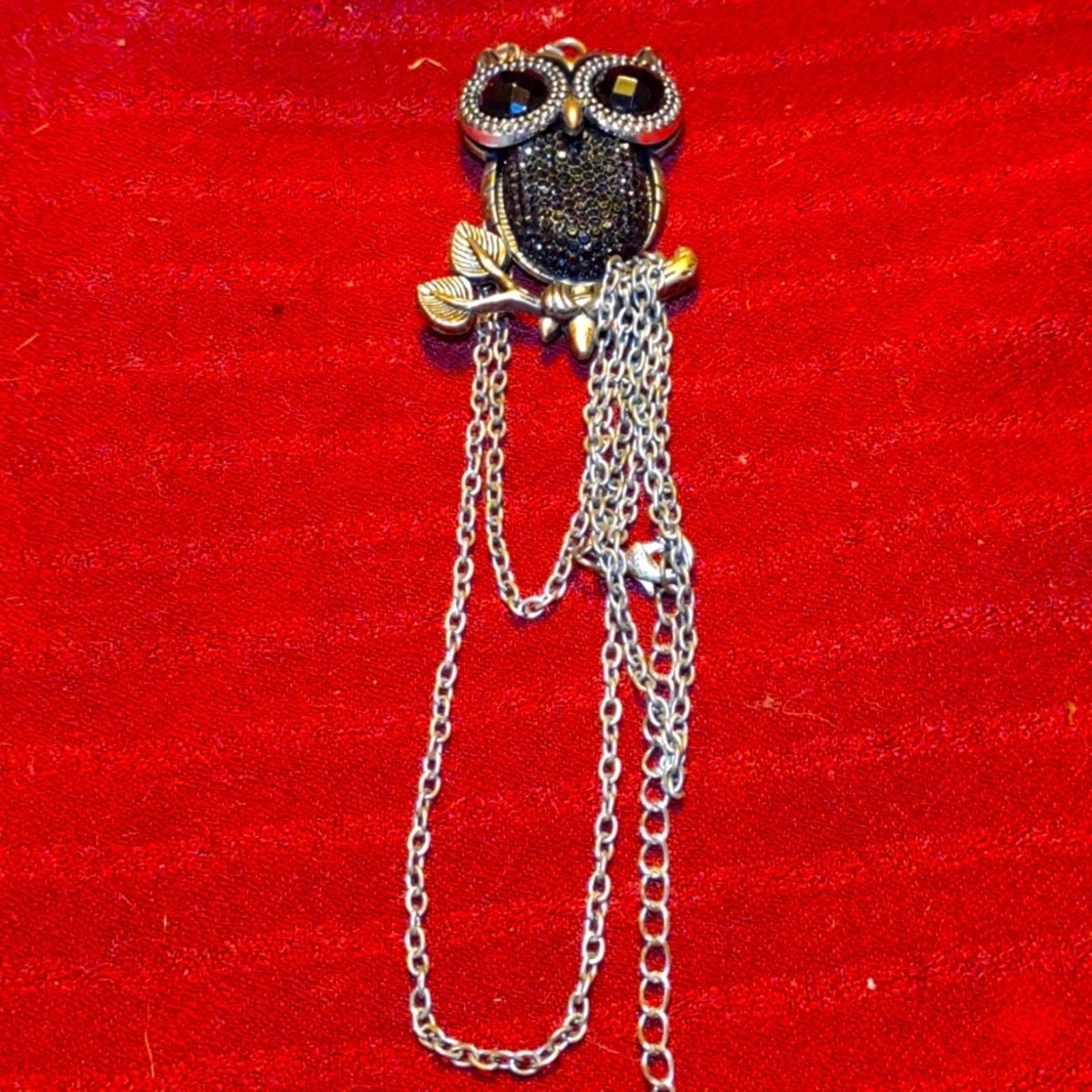 Vintage Adorable vintage black rhinestone and silver owl necklace Size ONE SIZE - 1 Thumbnail
