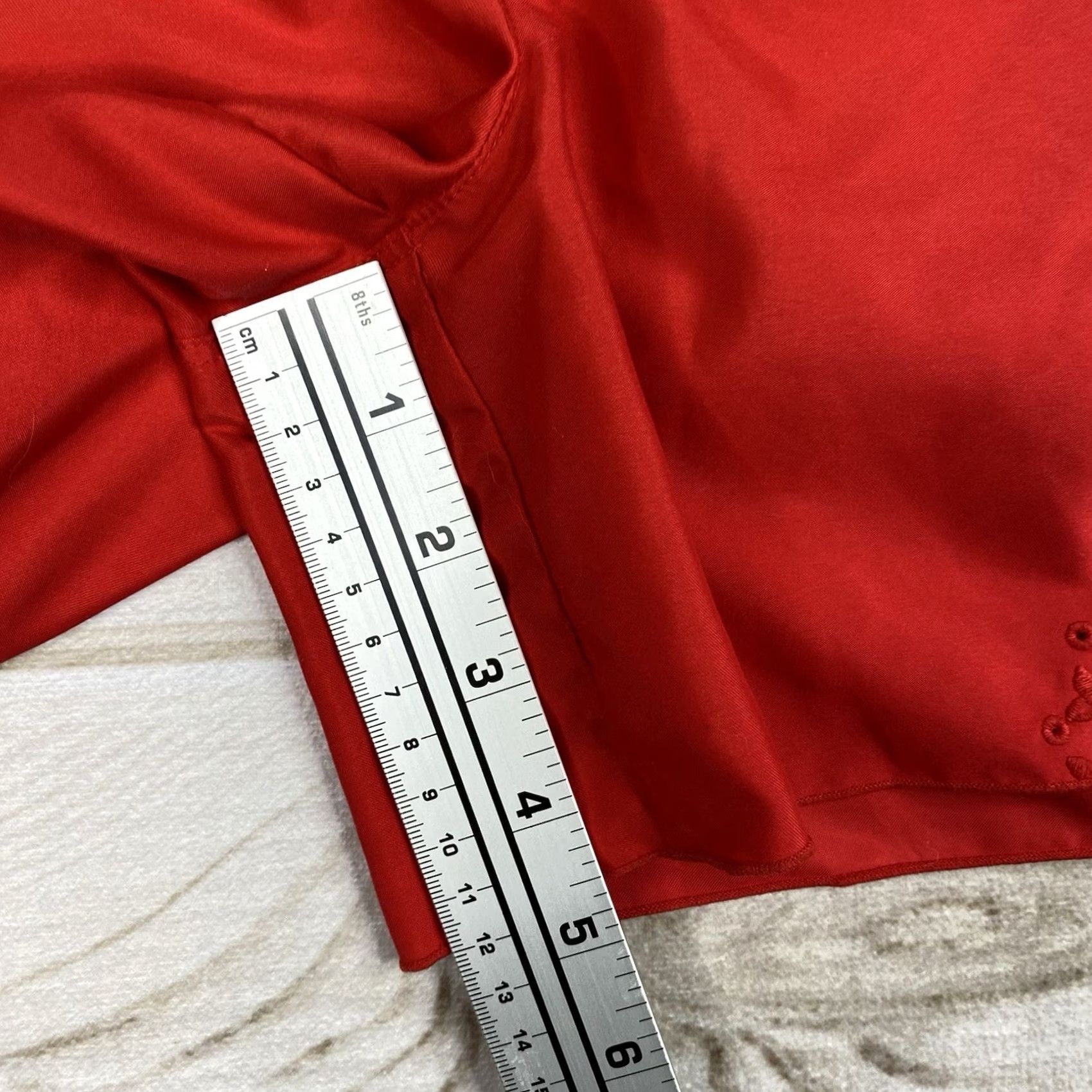 Athleta Athleta Shorts Womens 10 Red Coastal Eyelet Floral Embroidered Cut Out Casual Beach Size 32" / US 10 / IT 46 - 6 Thumbnail