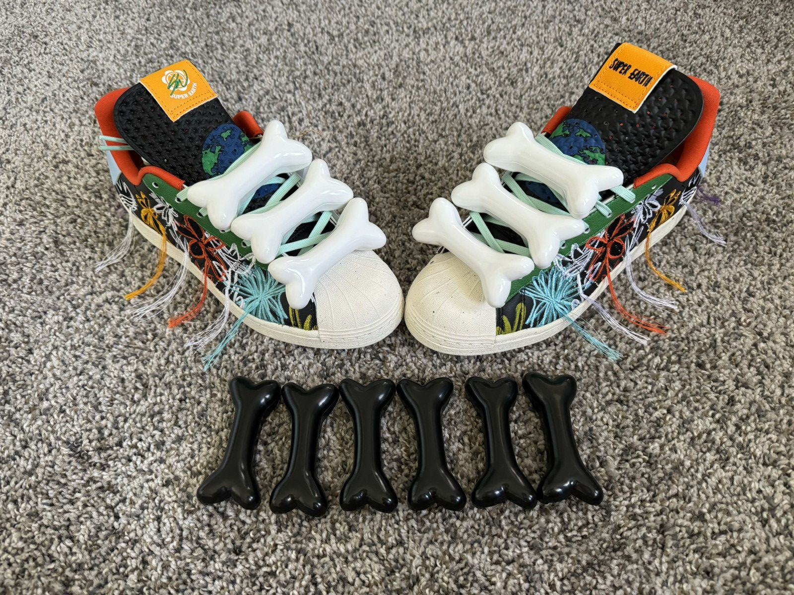 Jeremy Scott 2 sets of Adidas Jeremy Scott Bones Size ONE SIZE - 1 Thumbnail