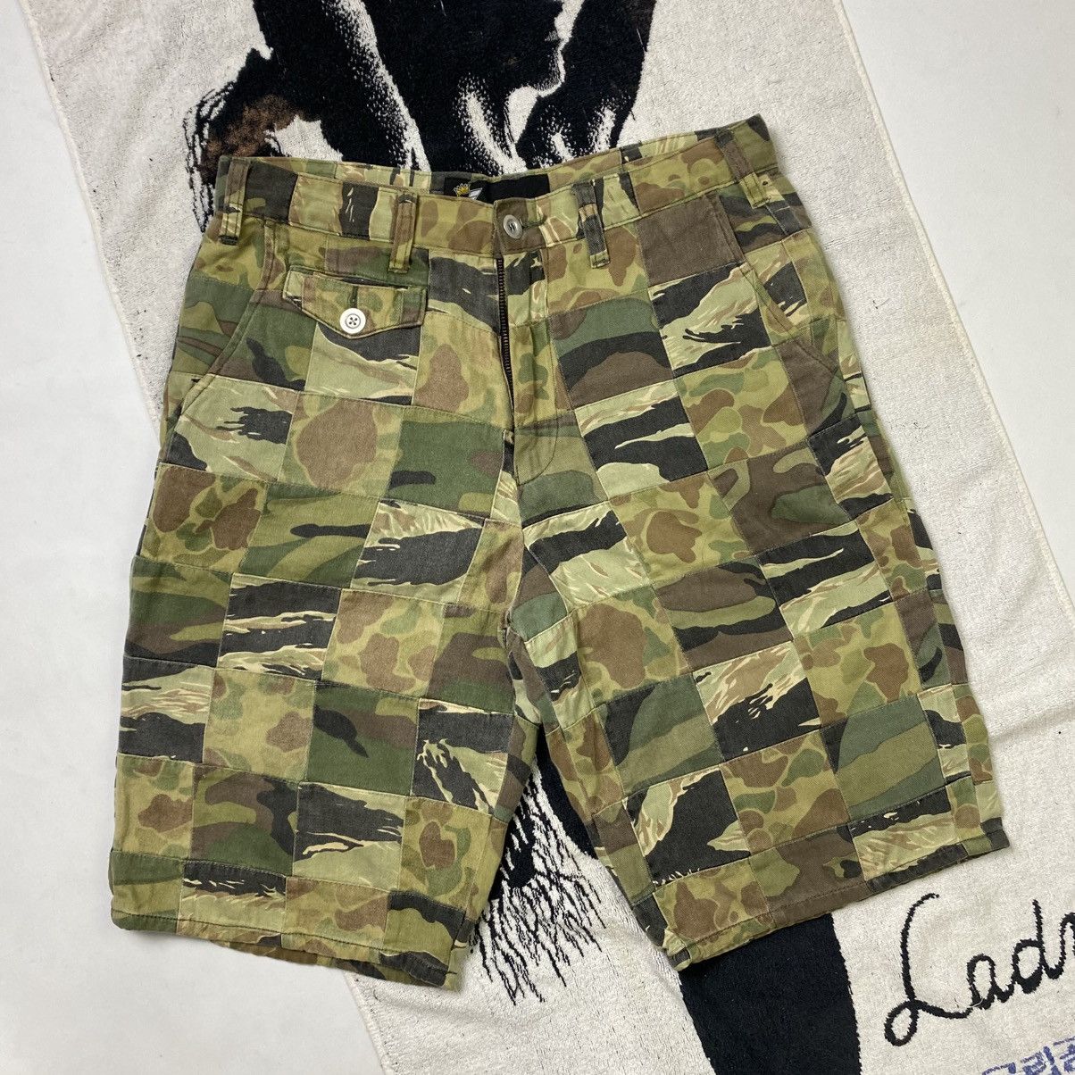 Fat Tokyo Fat Tokyo Camouflage Patchwork short Pants Size US 32 / EU 48 - 1 Thumbnail