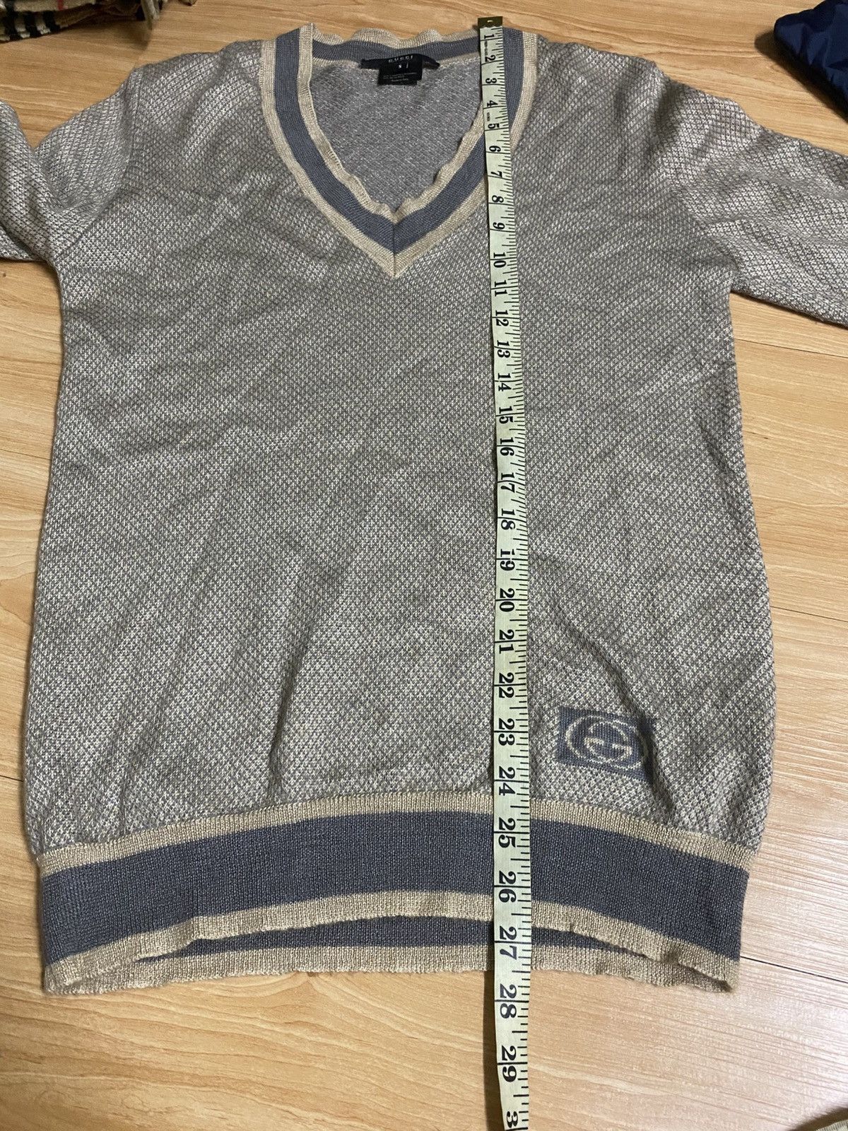 Gucci Gucci V-Neck Knit Sweater Grey Made in Italy Luxury Designer Size US S / EU 44-46 / 1 - 8 Thumbnail
