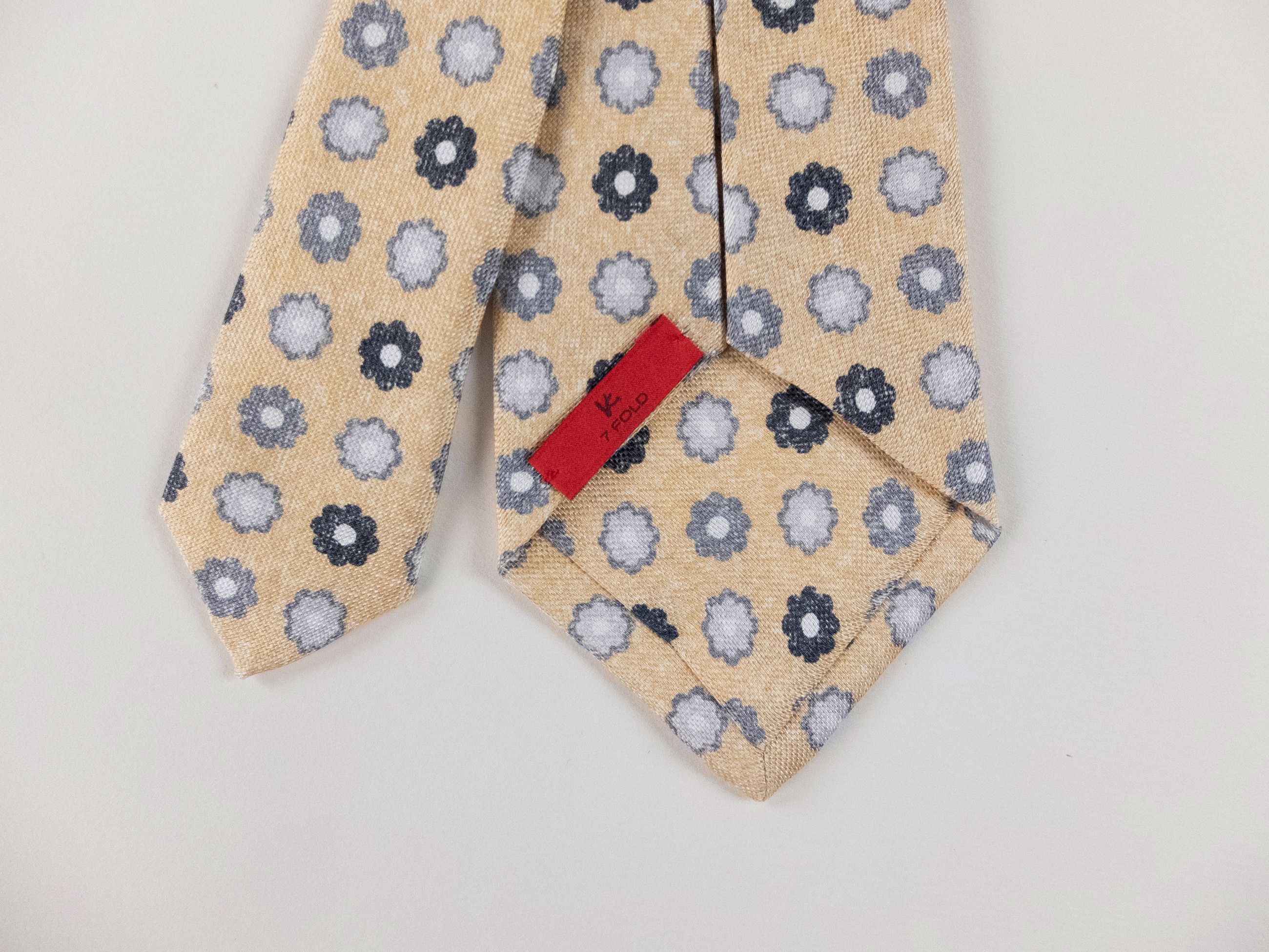 Isaia ISAIA Napoli hand made yellow floral linen silk blend tie Size ONE SIZE - 4 Thumbnail