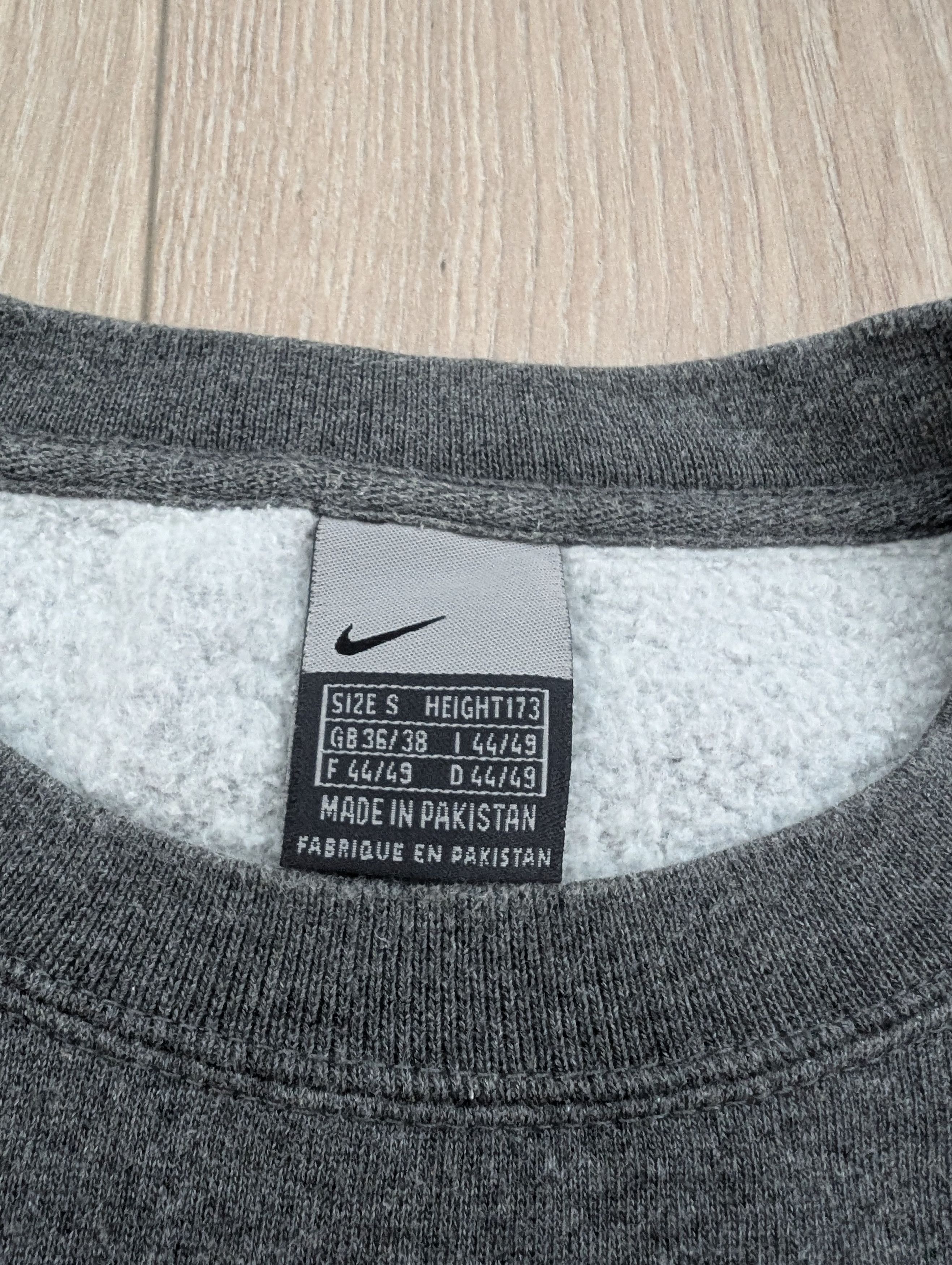 Nike × Vintage Nike vintage sweatshirt 90th Size US S / EU 44-46 / 1 - 2 Thumbnail