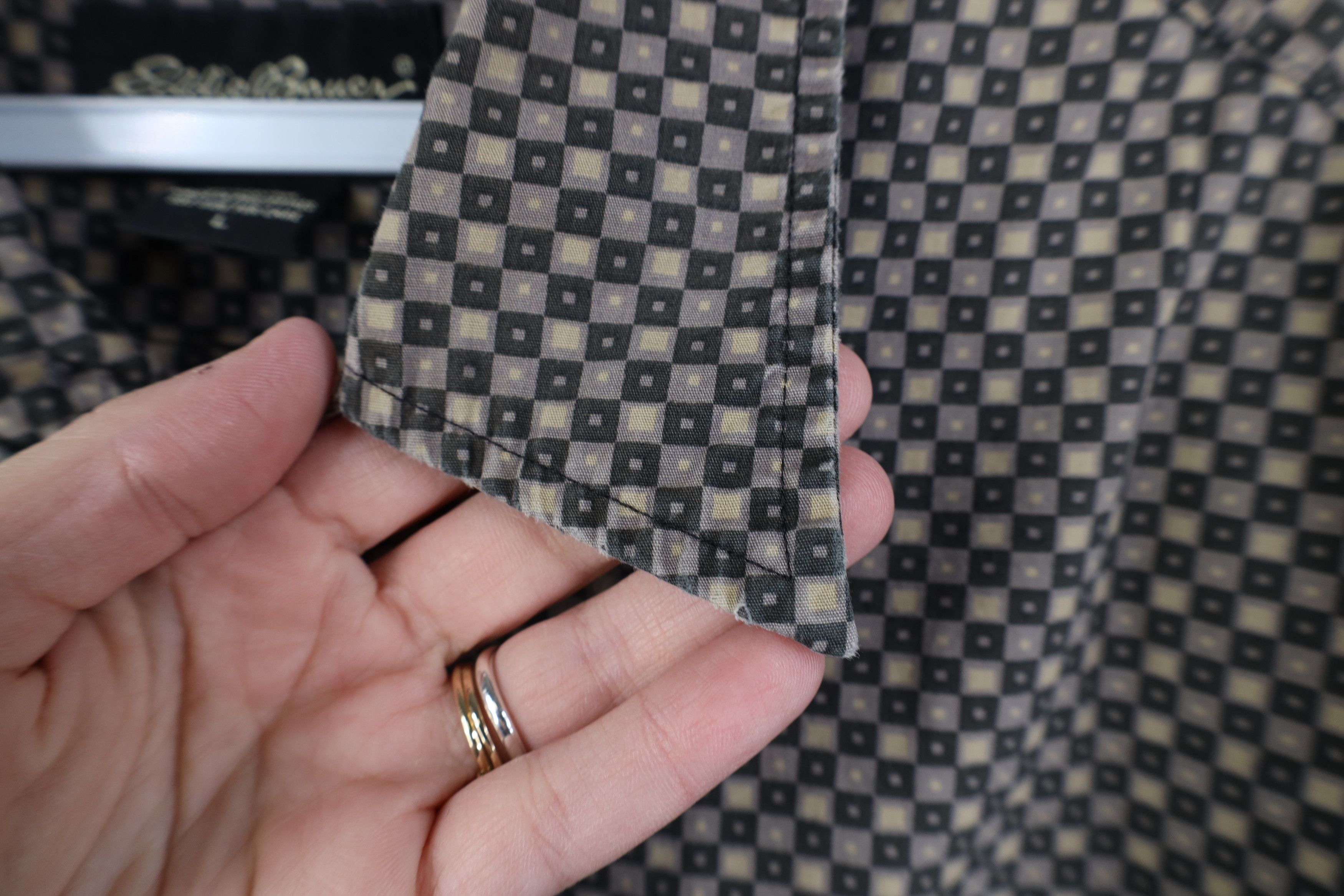 Eddie Bauer Vintage 90s Eddie Bauer Geometric Collared Button Shirt Size US L / EU 52-54 / 3 - 6 Thumbnail