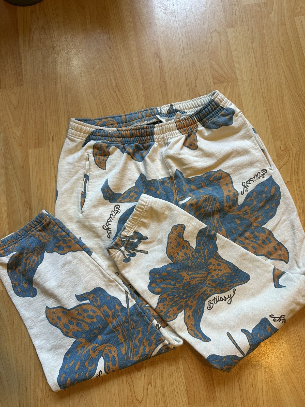 Stussy Stussy Floral Joggers / Sweats Size XL Size US 38 / EU 54 - 2 Thumbnail