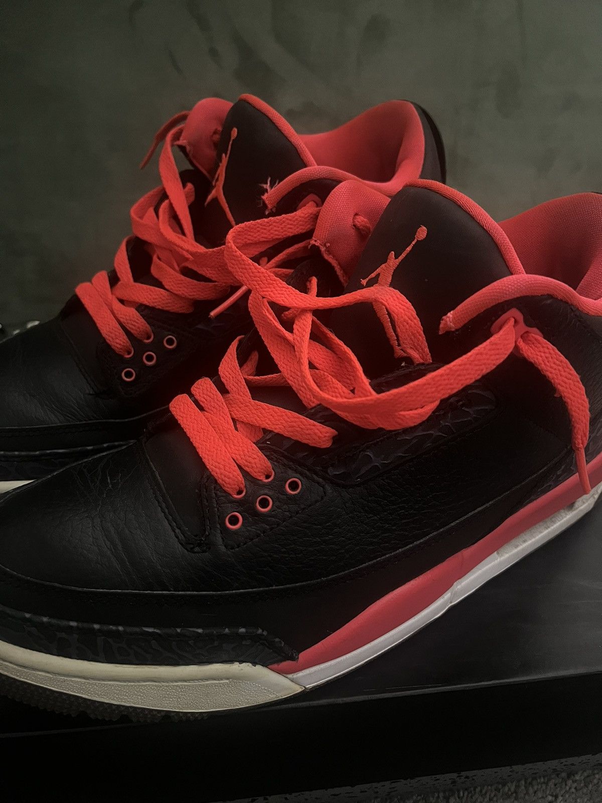 Jordan Brand 2012 Crimson 3’s 9.5 Size US 9.5 / EU 42-43 - 5 Thumbnail