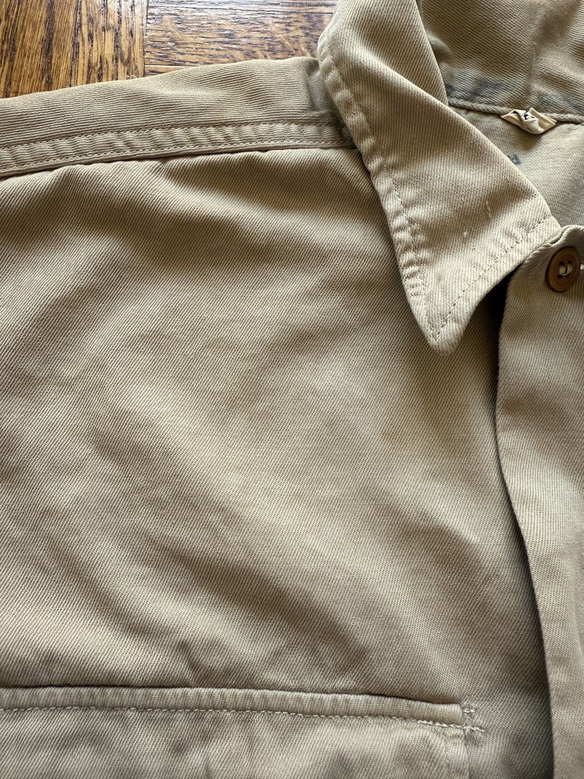 Vintage Vintage WWII Military Khaki Poplin Long Sleeve Shirt Size US L / EU 52-54 / 3 - 6 Thumbnail