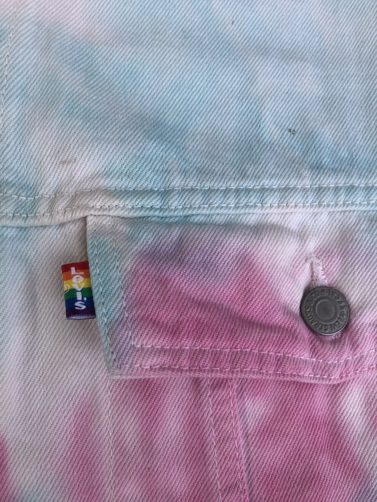 Levi's Levi’s Rainbow Embroidered Denim Jacket Size US M / EU 48-50 / 2 - 17 Thumbnail