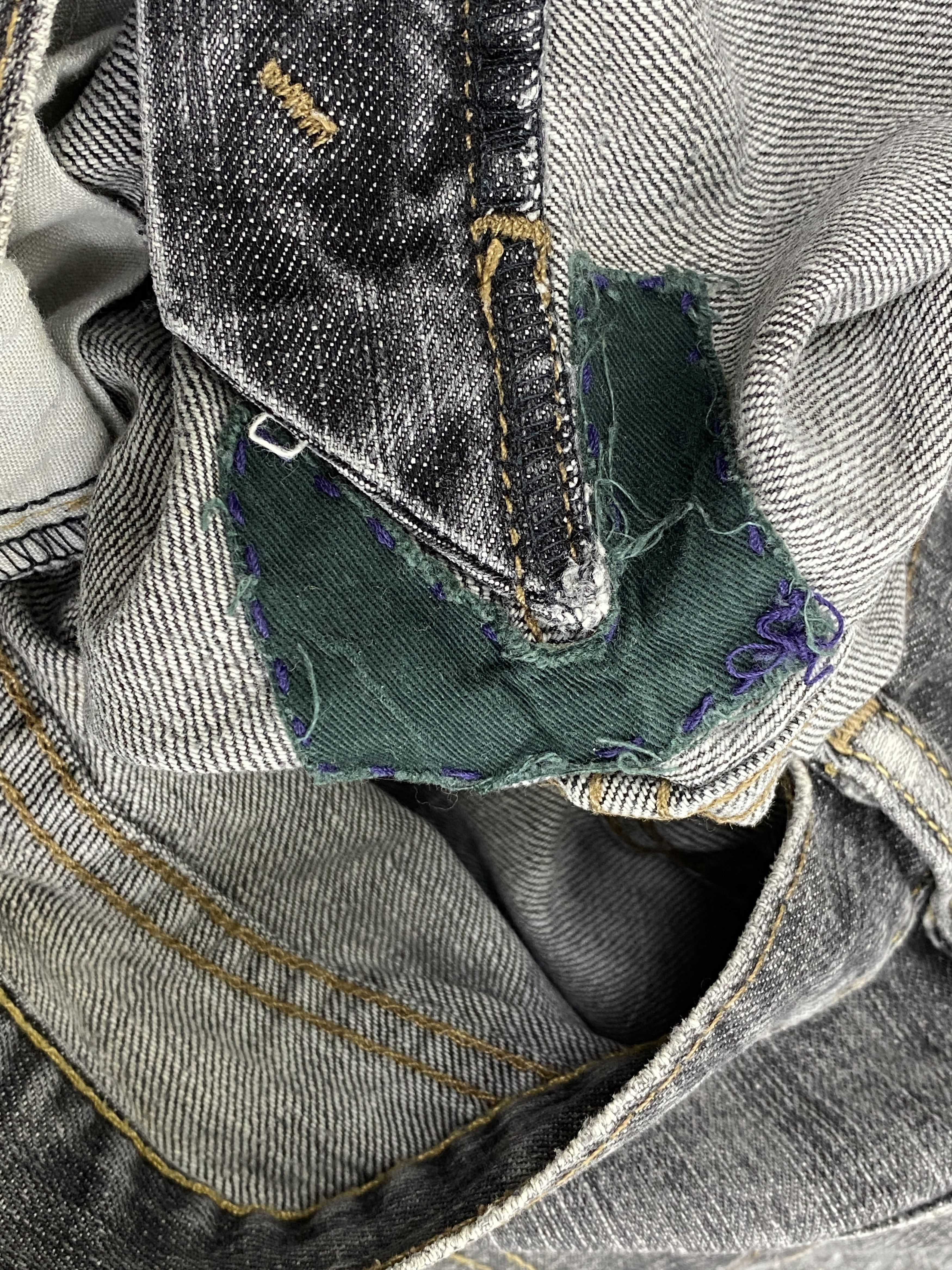 Levi's Vintage Levis 514 Faded Black Distressed Jeans DP2640 Size US 32 / EU 48 - 15 Thumbnail