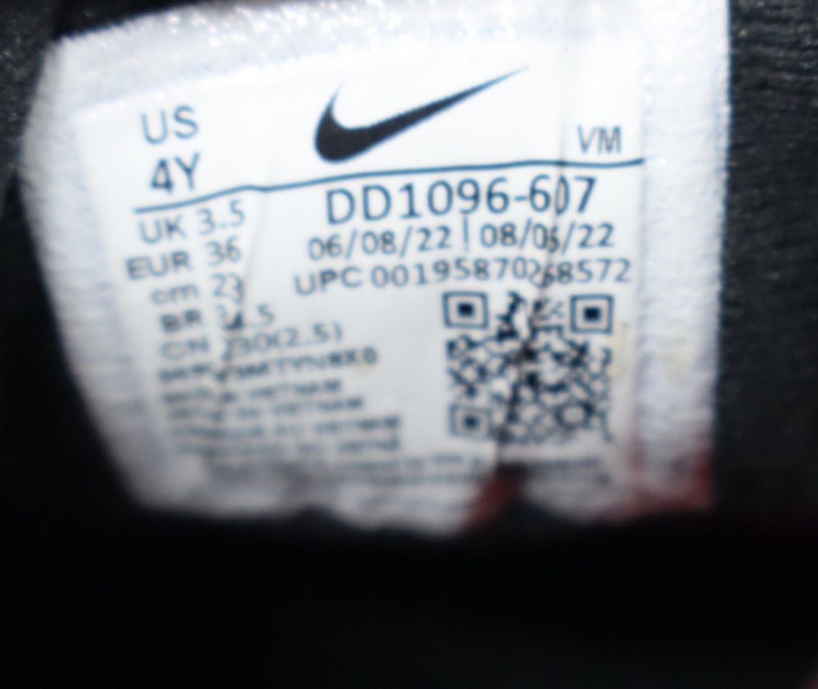 Nike Nike Boys Revolution 6 DD1096-607 Red Running Shoes 4Y VGUC Size US 5 / EU 37 - 11 Thumbnail