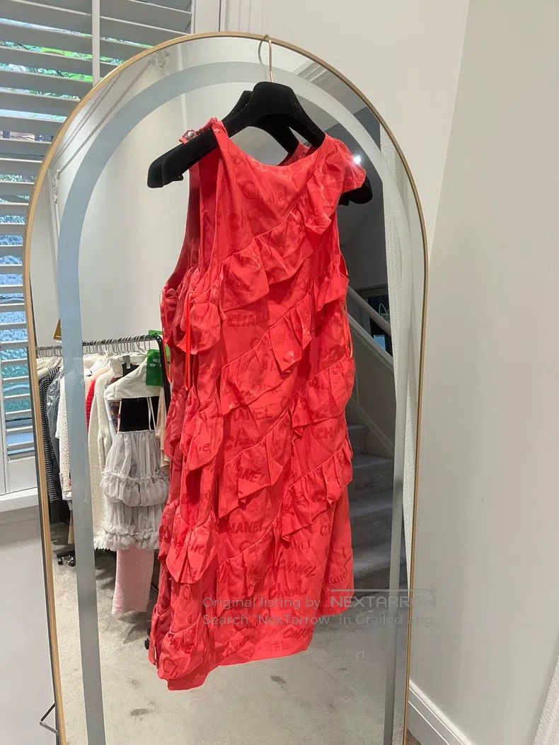 Chanel Chanel 22p watermelon red silk wavy sleeveless dress Size XS / US 0-2 / IT 36-38 - 2 Thumbnail