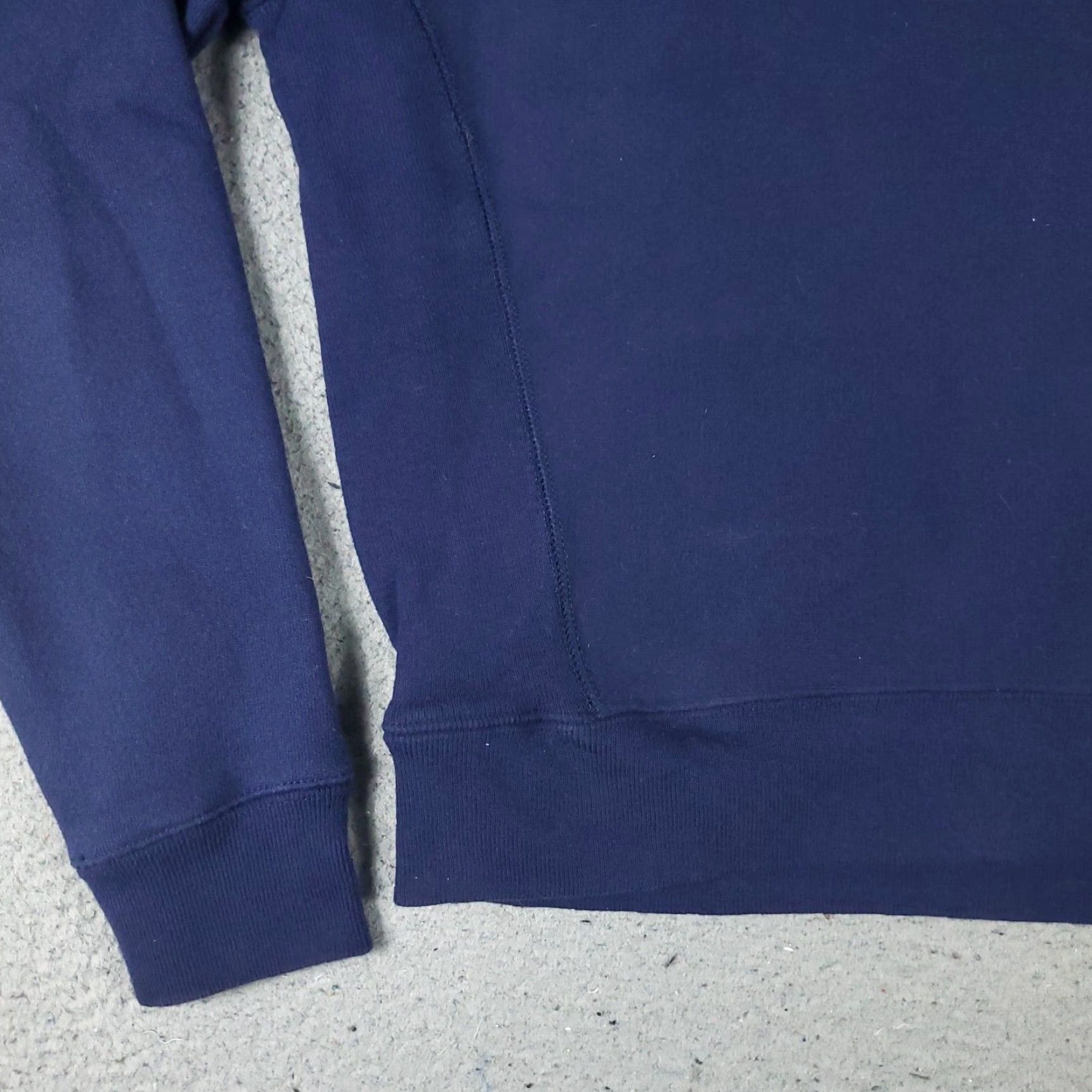 Champion Champion Blue Pullover Sweater Womens Medium Fleece Crew Neck Long Sleeve Sports Size M / US 6-8 / IT 42-44 - 4 Thumbnail