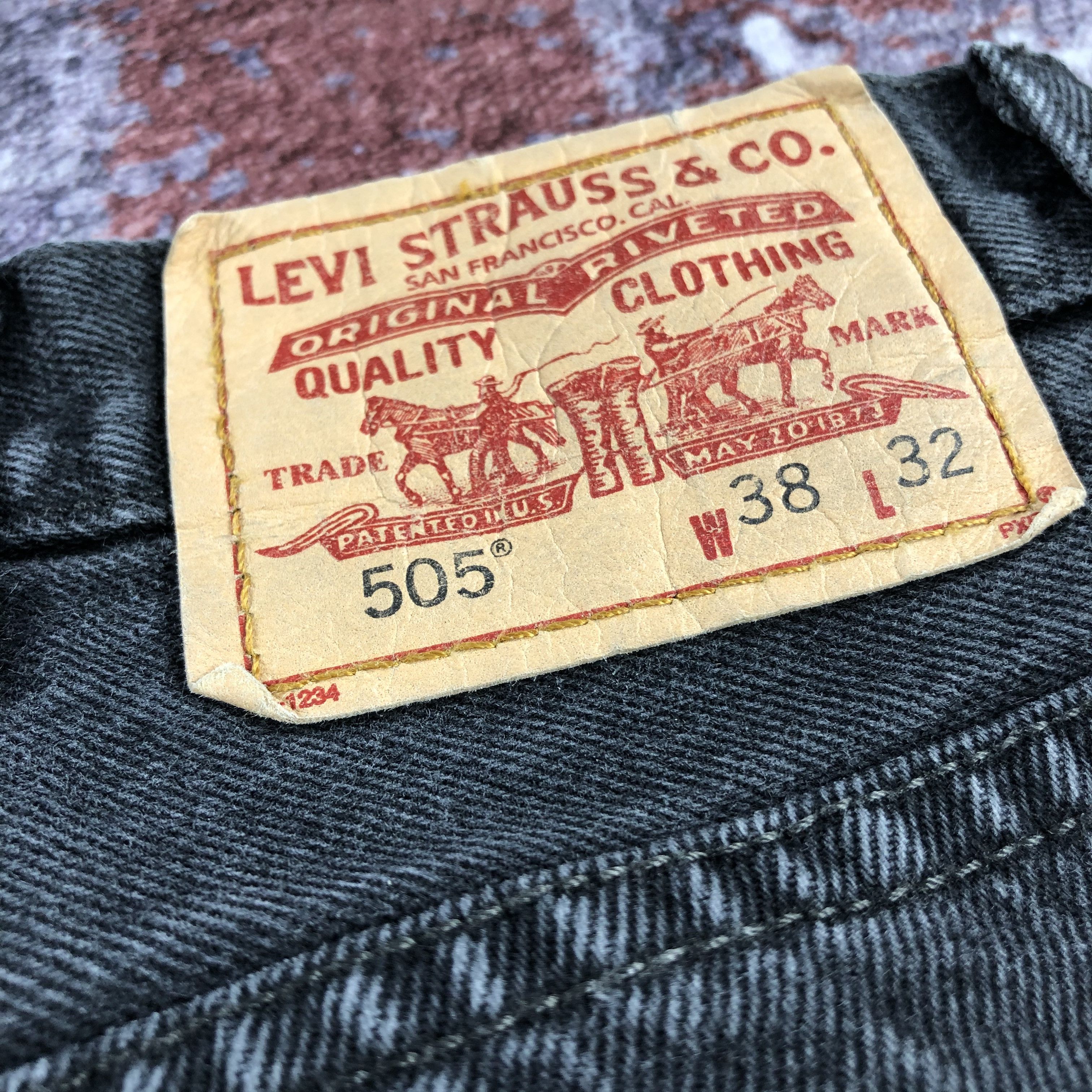 Levi's × Vintage Vintage Faded Black Levis 505 Jeans-JM2590 Size US 39 - 7 Thumbnail