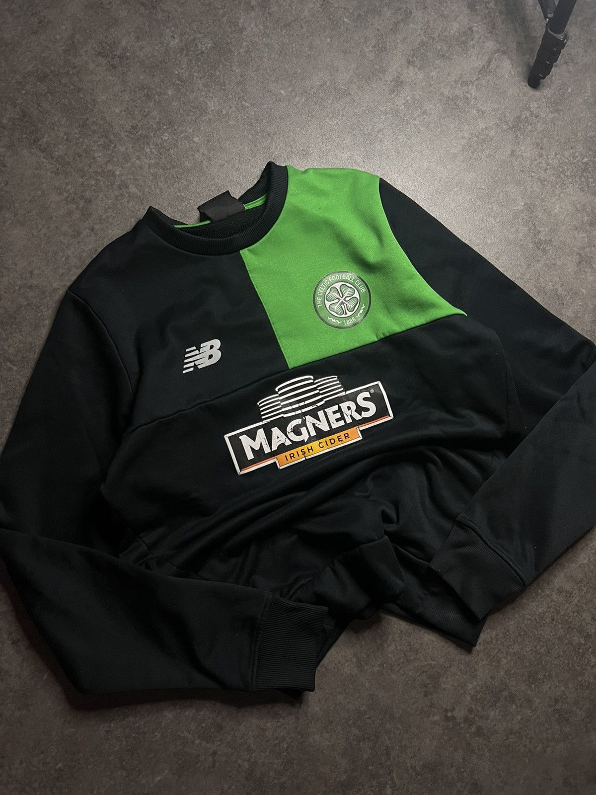 New Balance Sweatshirt New balance Celtic Magners Size US M / EU 48-50 / 2 - 2 Thumbnail