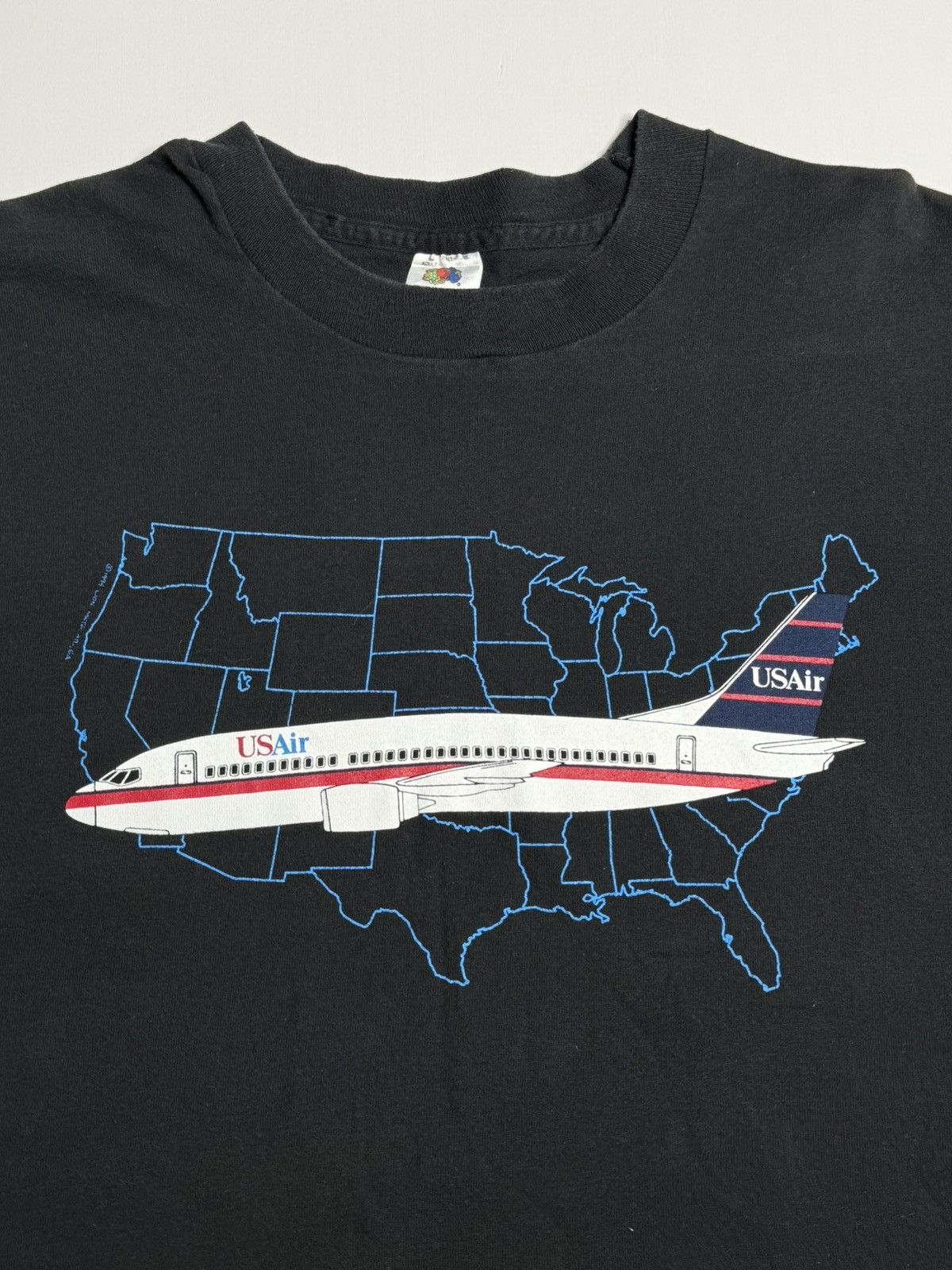 Vintage VINTAGE 1990’s US Air Tee Single-Stitch "Black" (L) PREOWNED Size US L / EU 52-54 / 3 - 3 Thumbnail