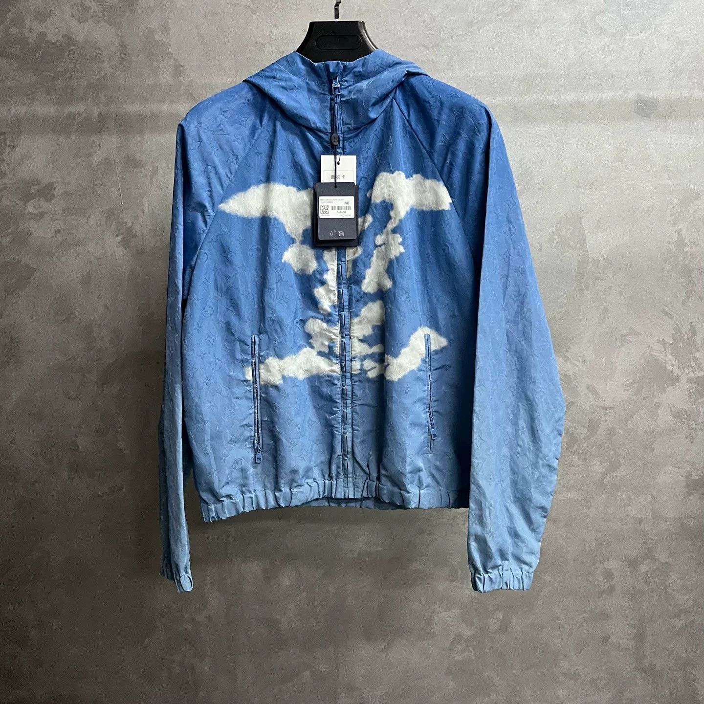 Louis Vuitton Louis Vuitton Sky Blue Logo Hooded Jacket Size US M / EU 48-50 / 2 - 1 Thumbnail