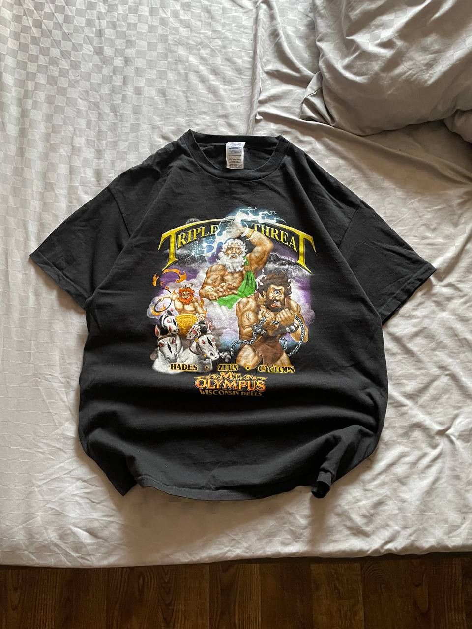 Vintage Vintage Graphic Tee Mr Olympus T shirt Y2K gods 90s Size US L / EU 52-54 / 3 - 2 Thumbnail