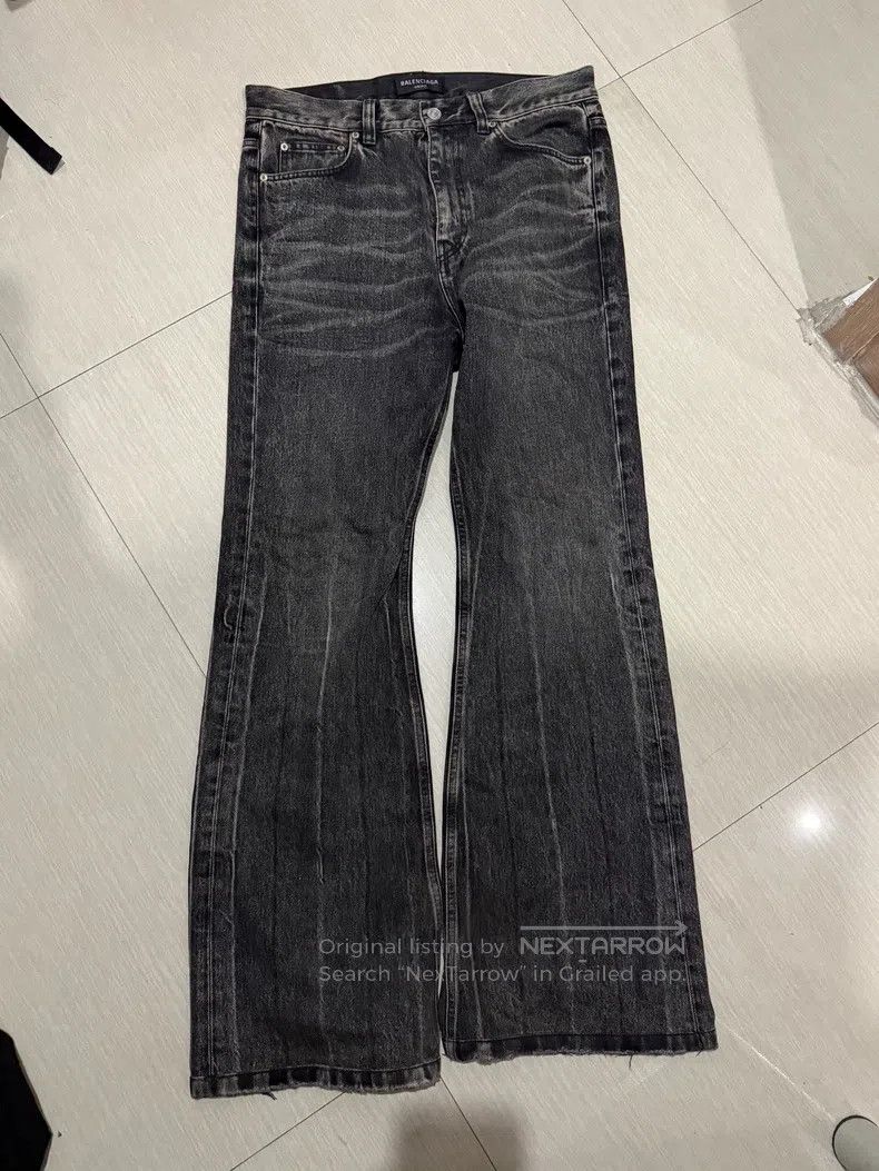 Balenciaga Balenciaga size XS Flared jeans Size US 27 - 1 Thumbnail