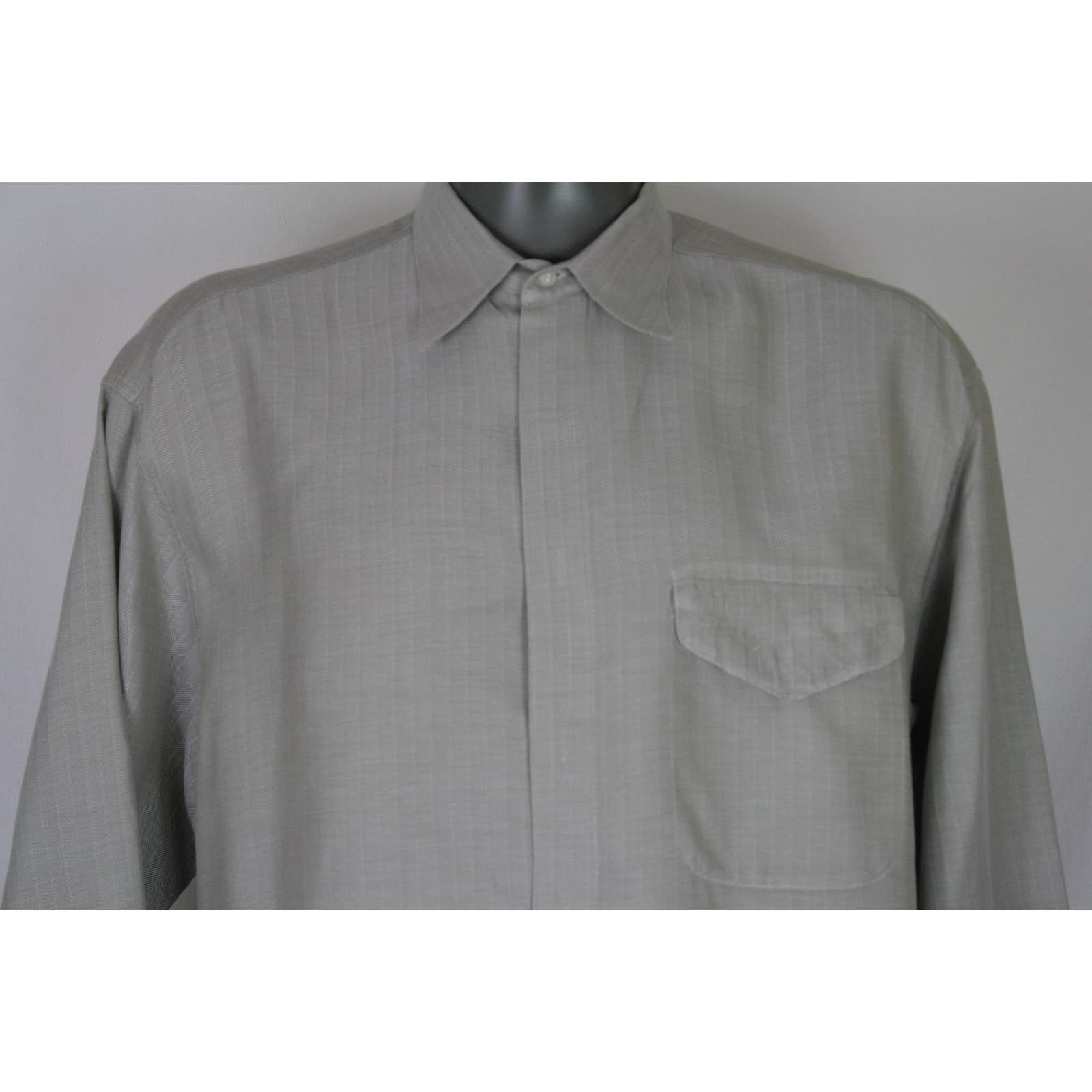 Salvatore Ferragamo Vintage Salvatore Ferragamo Herringbone Button Up Shirt XXL Size US XXL / EU 58 / 5 - 2 Thumbnail