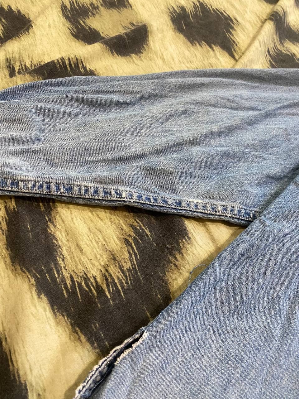 Levi's LEVIS designer distressed denim shirt Size US M / EU 48-50 / 2 - 14 Thumbnail