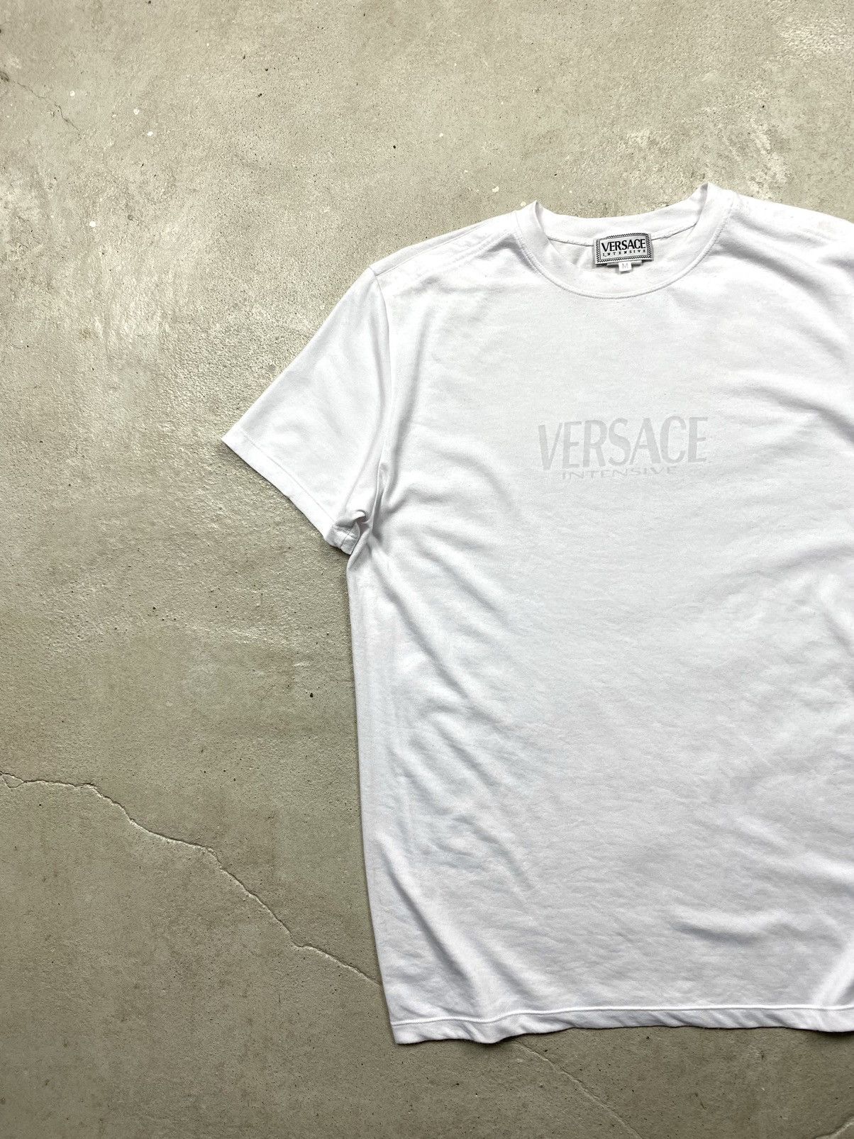 Versace 💥 Very Rare Vintage Versace Intensive T Shirt Archive Item Size US M / EU 48-50 / 2 - 2 Thumbnail