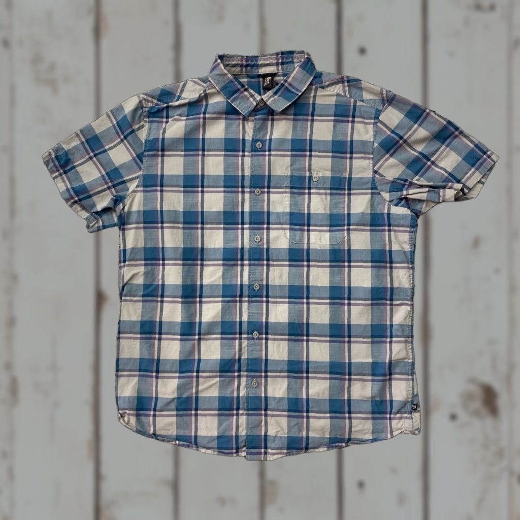 Mountain Hardwear Mountain Hardwear Button Shirt Men L Blue Plaid Cotton Short Sleeve Size US L / EU 52-54 / 3 - 1 Thumbnail