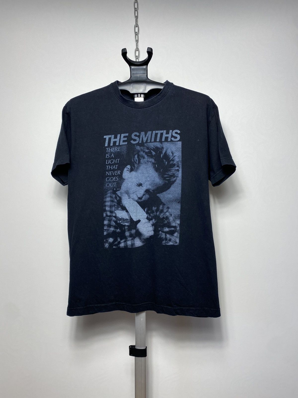 Band Tees VINTAGE THE SMITHS THERE IS A LIGHT THAT NEVER GOES OUT TEE Size US L / EU 52-54 / 3 - 1 Thumbnail