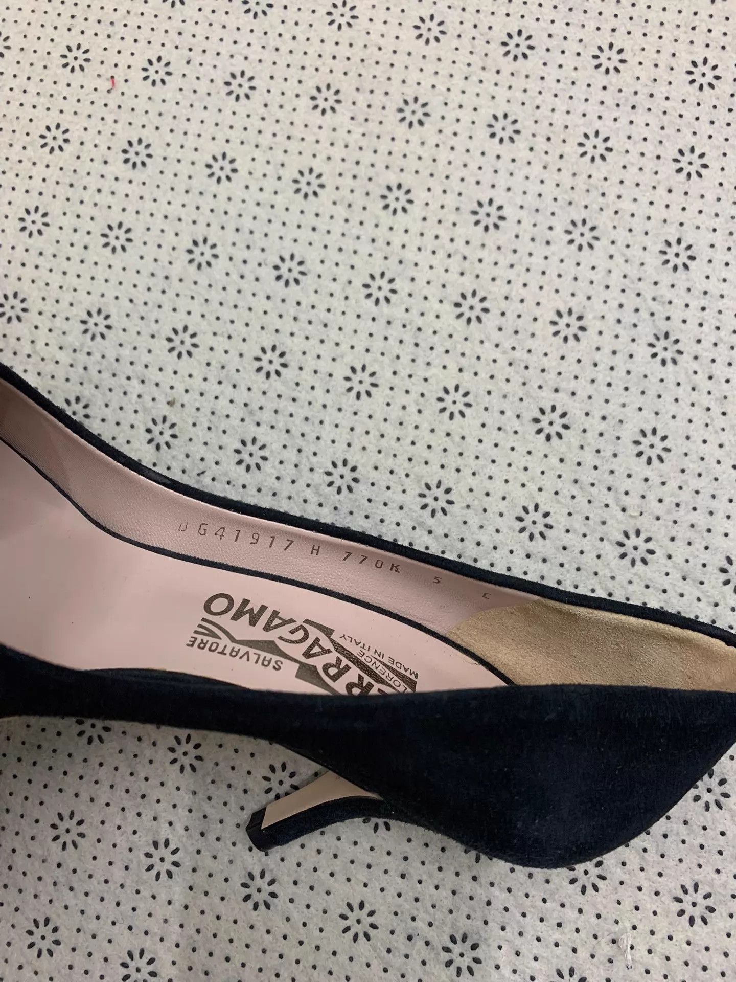 Salvatore Ferragamo SF black open toe bow heels 5 new Size US 5 / IT 35 - 6 Thumbnail