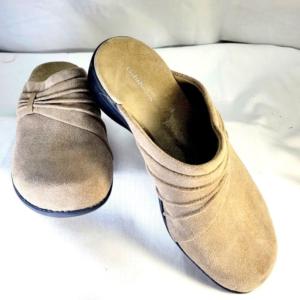 Croft & Barrow Women's Croft & Barrow tan suede clogs size 8 Size US 8 / IT 38 - 1 Thumbnail
